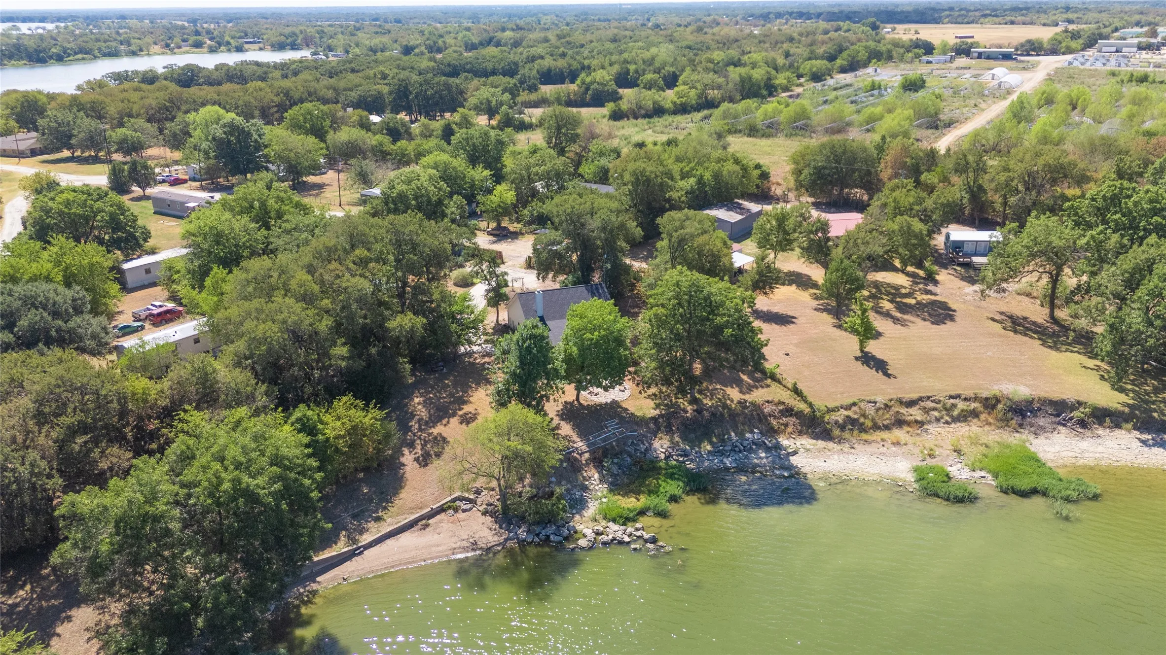 Single Family Residence For Sale in Van Zandt County , 180 Vz County Road 3734, Wills Point, Texas 75169, 2 Bedroom, 2 Bathroom, 2 Garage spaces, 1,094 Sqft, built in 2020, mls#21376936, Real Estate Agent in Wills Point, Homes For Sale in Van Zandt county, Homes For Sale in Wills Point, Realtor in Wills Point Texas, Real Estate Brokerage Independent Realty Texas, Luminita Cordes Realtor