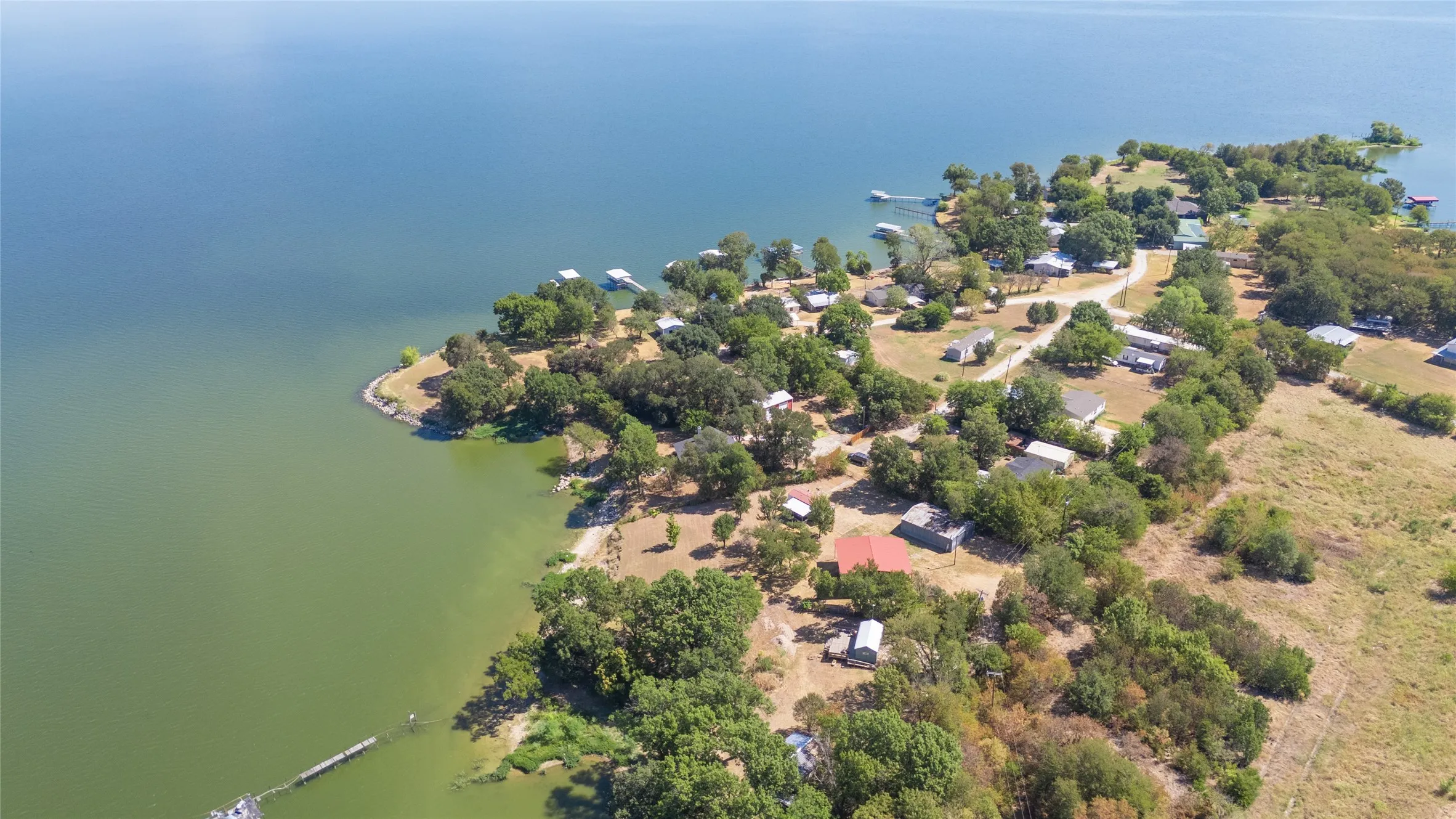 Single Family Residence For Sale in Van Zandt County , 180 Vz County Road 3734, Wills Point, Texas 75169, 2 Bedroom, 2 Bathroom, 2 Garage spaces, 1,094 Sqft, built in 2020, mls#21376936, Real Estate Agent in Wills Point, Homes For Sale in Van Zandt county, Homes For Sale in Wills Point, Realtor in Wills Point Texas, Real Estate Brokerage Independent Realty Texas, Luminita Cordes Realtor