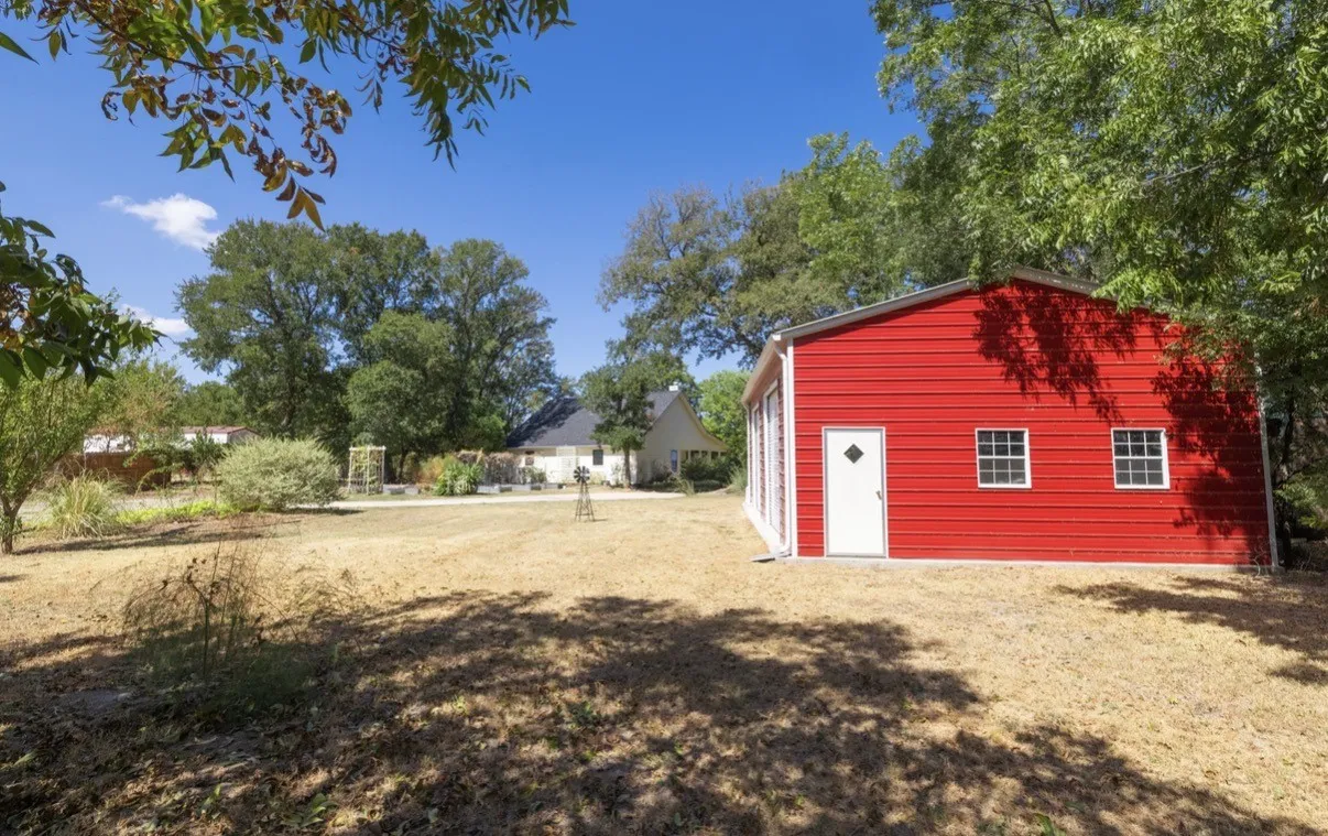Single Family Residence For Sale in Van Zandt County , 180 Vz County Road 3734, Wills Point, Texas 75169, 2 Bedroom, 2 Bathroom, 2 Garage spaces, 1,094 Sqft, built in 2020, mls#21376936, Real Estate Agent in Wills Point, Homes For Sale in Van Zandt county, Homes For Sale in Wills Point, Realtor in Wills Point Texas, Real Estate Brokerage Independent Realty Texas, Luminita Cordes Realtor