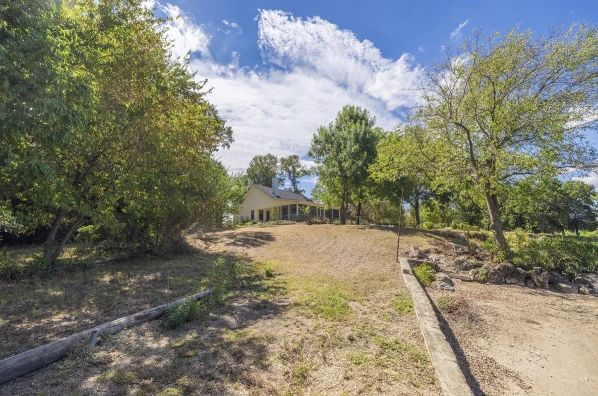 Single Family Residence For Sale in Van Zandt County , 180 Vz County Road 3734, Wills Point, Texas 75169, 2 Bedroom, 2 Bathroom, 2 Garage spaces, 1,094 Sqft, built in 2020, mls#21376936, Real Estate Agent in Wills Point, Homes For Sale in Van Zandt county, Homes For Sale in Wills Point, Realtor in Wills Point Texas, Real Estate Brokerage Independent Realty Texas, Luminita Cordes Realtor
