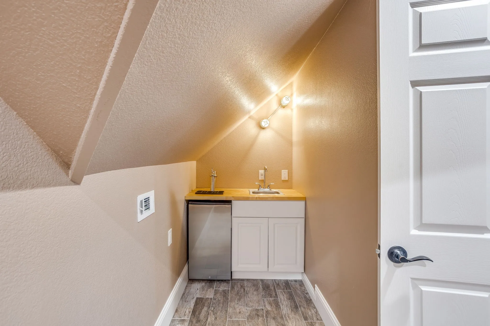 mini wet bar