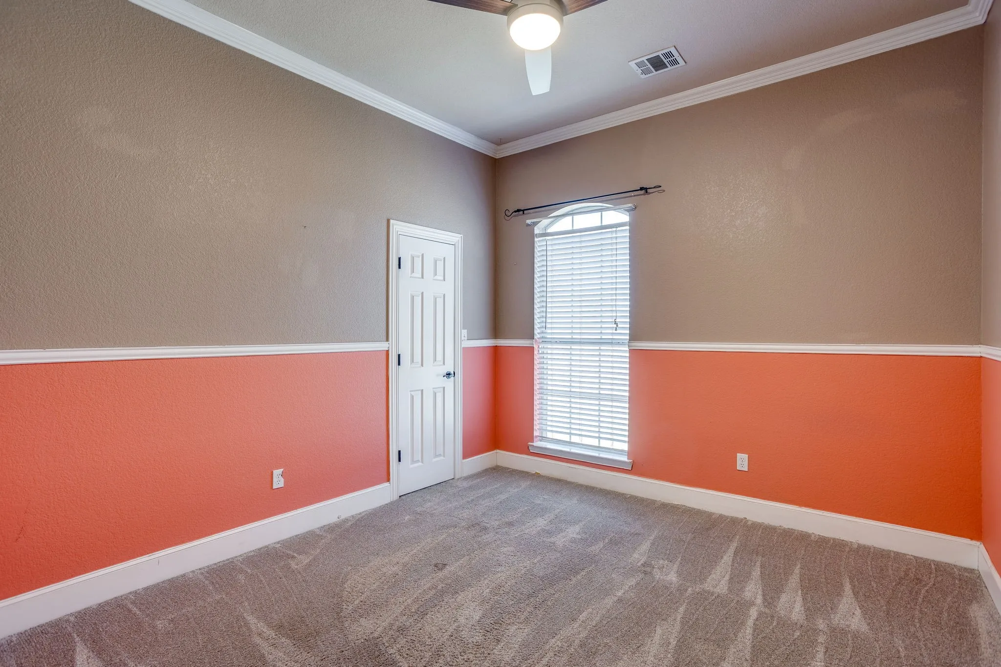 2nd Bedroom, Downstairs