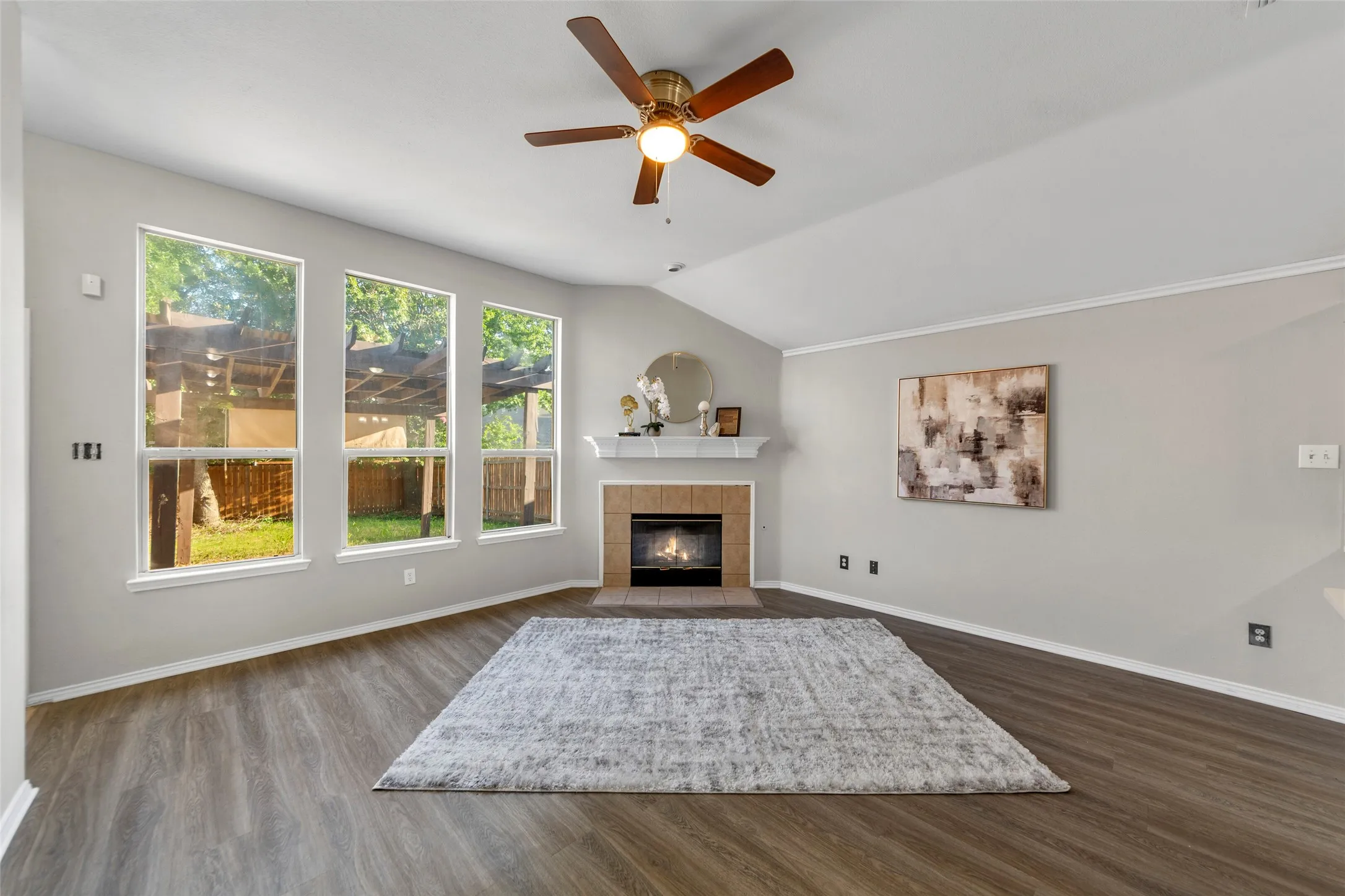 Single Family Residence For Rent in Collin County , 5813 Blue Spruce Lane, Mc Kinney, Texas 75070, 4 Bedroom, 2 Bathroom, 2 Garage spaces, 1,797 Sqft, built in 2000, mls#21376894, Real Estate Agent in Mc Kinney, Homes For Rent in Collin county, Homes For Rent in Mc Kinney, Realtor in Mc Kinney Texas, Real Estate Brokerage Independent Realty Texas, Luminita Cordes Realtor