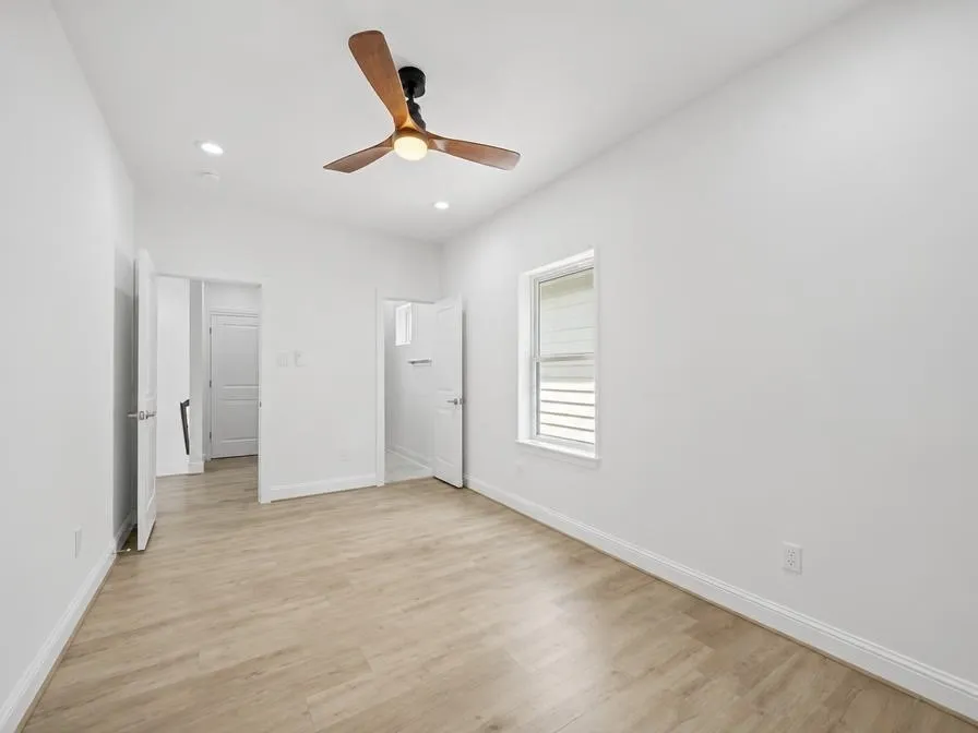 Townhouse For Rent in Harris County , 1221 W 16th Street F, Houston, Texas 77008, 3 Bedroom, 4 Bathroom, 2 Garage spaces, 2,209 Sqft, built in 2023, mls#21376945, Real Estate Agent in Houston, Homes For Rent in Harris county, Homes For Rent in Houston, Realtor in Houston Texas, Real Estate Brokerage Independent Realty Texas, Luminita Cordes Realtor