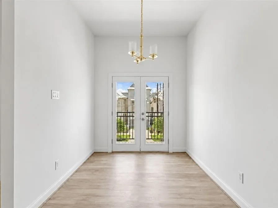 Townhouse For Rent in Harris County , 1221 W 16th Street F, Houston, Texas 77008, 3 Bedroom, 4 Bathroom, 2 Garage spaces, 2,209 Sqft, built in 2023, mls#21376945, Real Estate Agent in Houston, Homes For Rent in Harris county, Homes For Rent in Houston, Realtor in Houston Texas, Real Estate Brokerage Independent Realty Texas, Luminita Cordes Realtor