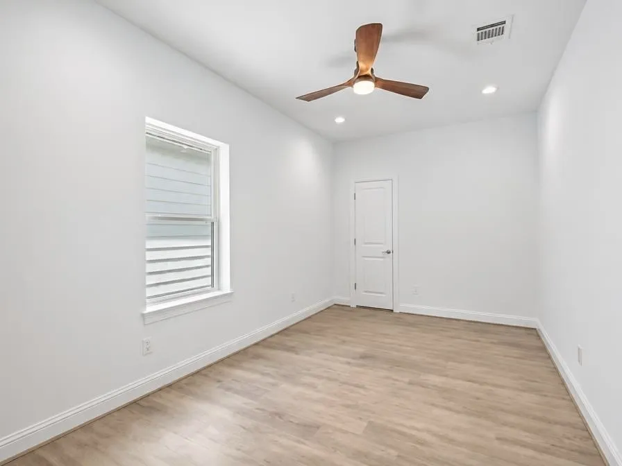 Townhouse For Rent in Harris County , 1221 W 16th Street F, Houston, Texas 77008, 3 Bedroom, 4 Bathroom, 2 Garage spaces, 2,209 Sqft, built in 2023, mls#21376945, Real Estate Agent in Houston, Homes For Rent in Harris county, Homes For Rent in Houston, Realtor in Houston Texas, Real Estate Brokerage Independent Realty Texas, Luminita Cordes Realtor
