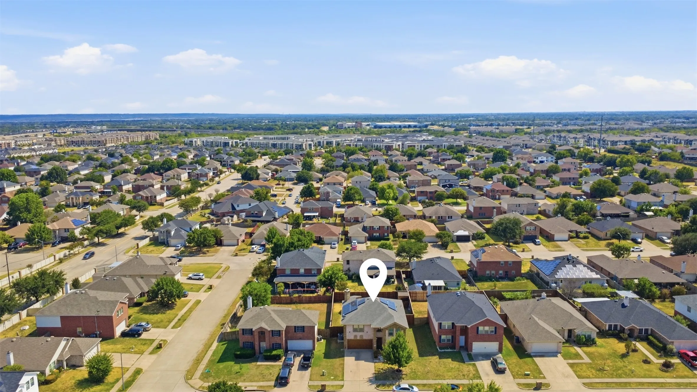 Single Family Residence For Sale in Dallas County , 2119 Edgewood Drive, Grand Prairie, Texas 75052, 4 Bedroom, 3 Bathroom, 2 Garage spaces, 2,752 Sqft, built in 2004, mls#21376312, Real Estate Agent in Grand Prairie, Homes For Sale in Dallas county, Homes For Sale in Grand Prairie, Realtor in Grand Prairie Texas, Real Estate Brokerage Independent Realty Texas, Luminita Cordes Realtor
