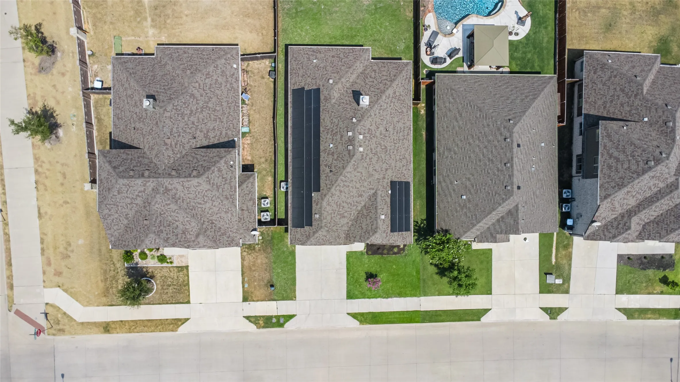 Single Family Residence For Sale in Tarrant County , 11812 Wax Myrtle Trail, Fort Worth, Texas 76108, 4 Bedroom, 2 Bathroom, 1 Garage spaces, 1,949 Sqft, built in 2021, mls#21373107, Real Estate Agent in Fort Worth, Homes For Sale in Tarrant county, Homes For Sale in Fort Worth, Realtor in Fort Worth Texas, Real Estate Brokerage Independent Realty Texas, Luminita Cordes Realtor