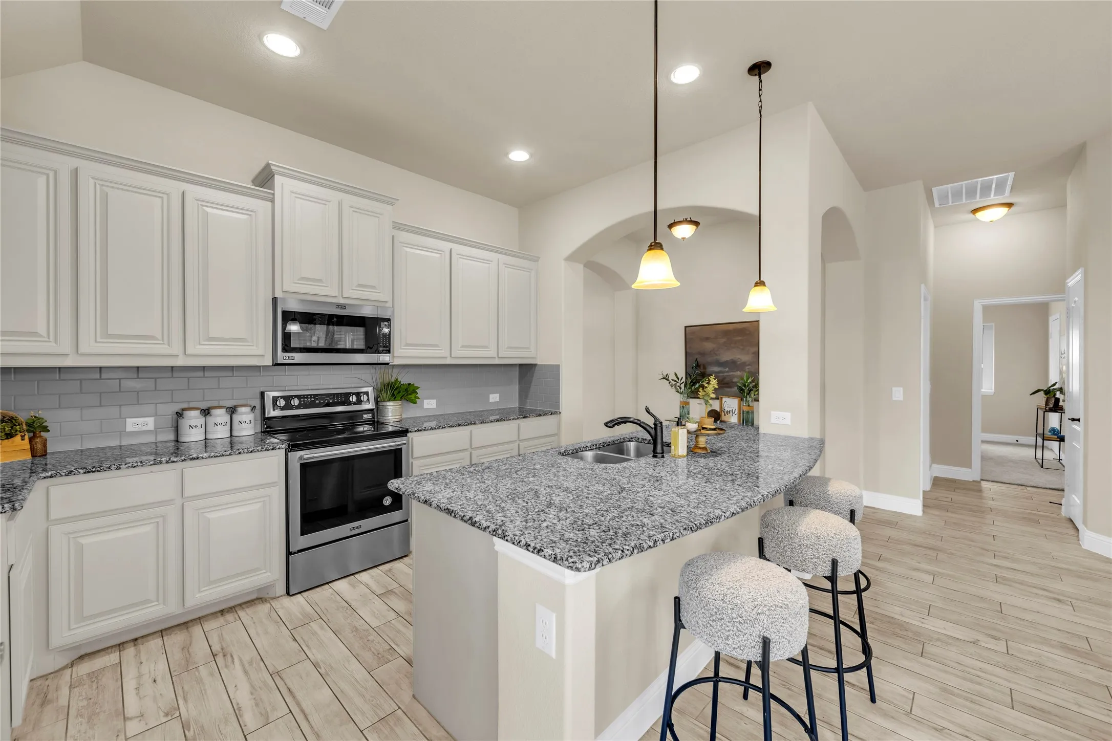 Single Family Residence For Sale in Tarrant County , 11812 Wax Myrtle Trail, Fort Worth, Texas 76108, 4 Bedroom, 2 Bathroom, 1 Garage spaces, 1,949 Sqft, built in 2021, mls#21373107, Real Estate Agent in Fort Worth, Homes For Sale in Tarrant county, Homes For Sale in Fort Worth, Realtor in Fort Worth Texas, Real Estate Brokerage Independent Realty Texas, Luminita Cordes Realtor