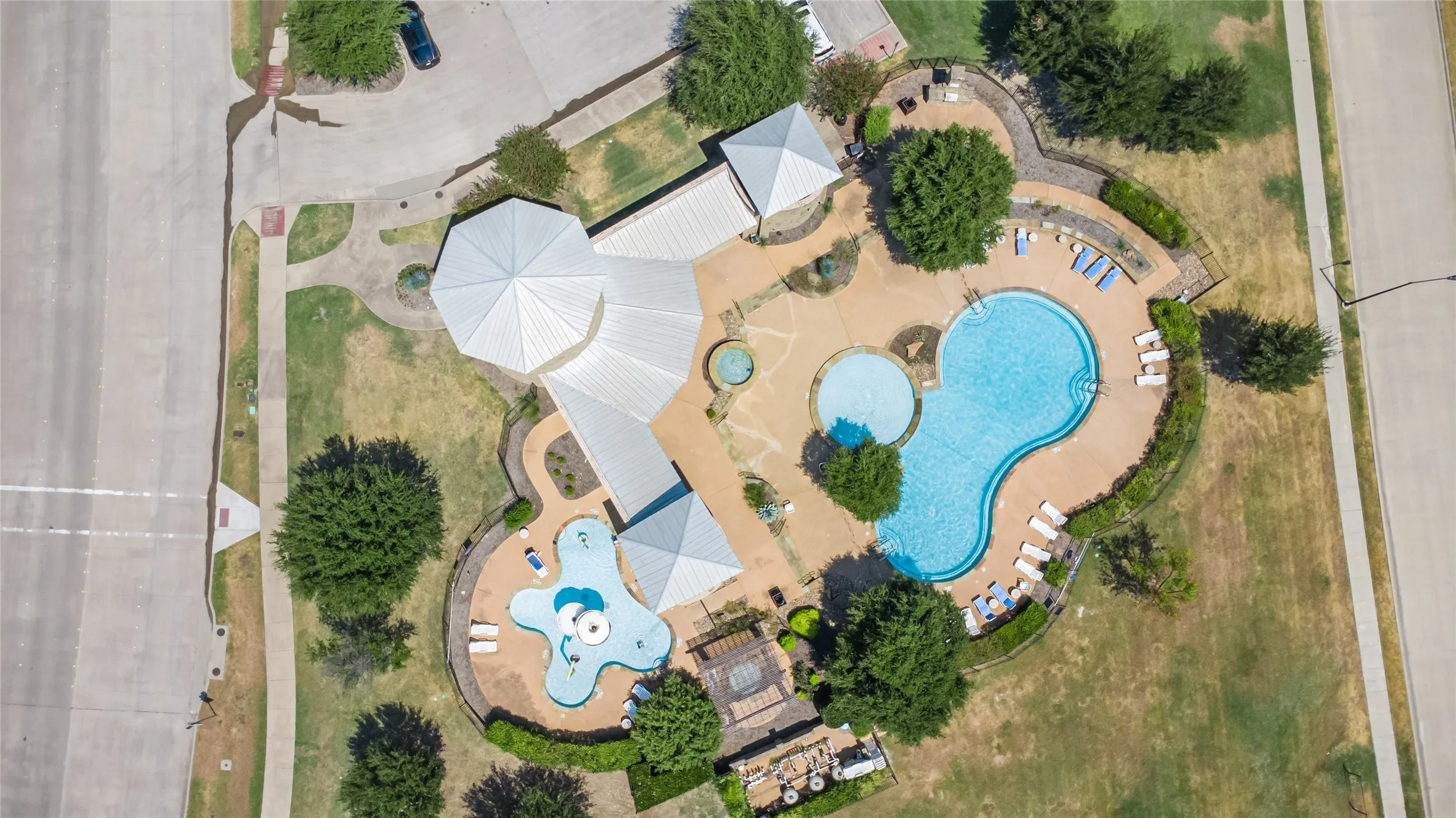 Single Family Residence For Sale in Tarrant County , 11812 Wax Myrtle Trail, Fort Worth, Texas 76108, 4 Bedroom, 2 Bathroom, 1 Garage spaces, 1,949 Sqft, built in 2021, mls#21373107, Real Estate Agent in Fort Worth, Homes For Sale in Tarrant county, Homes For Sale in Fort Worth, Realtor in Fort Worth Texas, Real Estate Brokerage Independent Realty Texas, Luminita Cordes Realtor