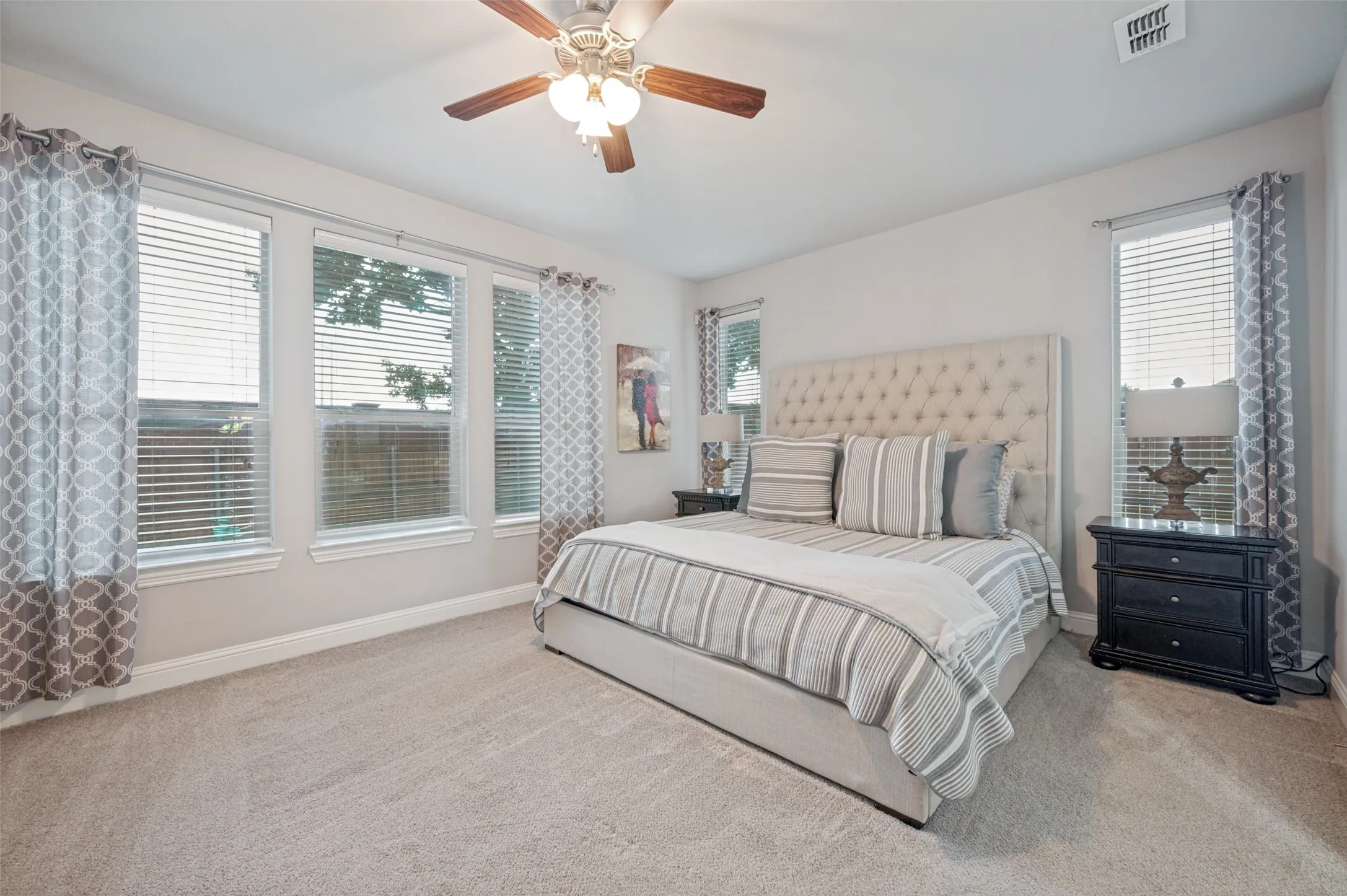 Single Family Residence For Sale in Denton County , 808 Nathanael Greene Court, Aubrey, Texas 76227, 4 Bedroom, 3 Bathroom, 2 Garage spaces, 2,872 Sqft, built in 2016, mls#21374959, Real Estate Agent in Aubrey, Homes For Sale in Denton county, Homes For Sale in Aubrey, Realtor in Aubrey Texas, Real Estate Brokerage Independent Realty Texas, Luminita Cordes Realtor