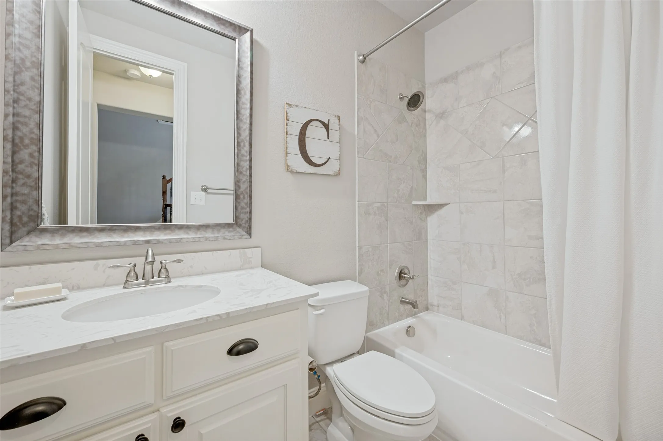 Single Family Residence For Sale in Denton County , 808 Nathanael Greene Court, Aubrey, Texas 76227, 4 Bedroom, 3 Bathroom, 2 Garage spaces, 2,872 Sqft, built in 2016, mls#21374959, Real Estate Agent in Aubrey, Homes For Sale in Denton county, Homes For Sale in Aubrey, Realtor in Aubrey Texas, Real Estate Brokerage Independent Realty Texas, Luminita Cordes Realtor