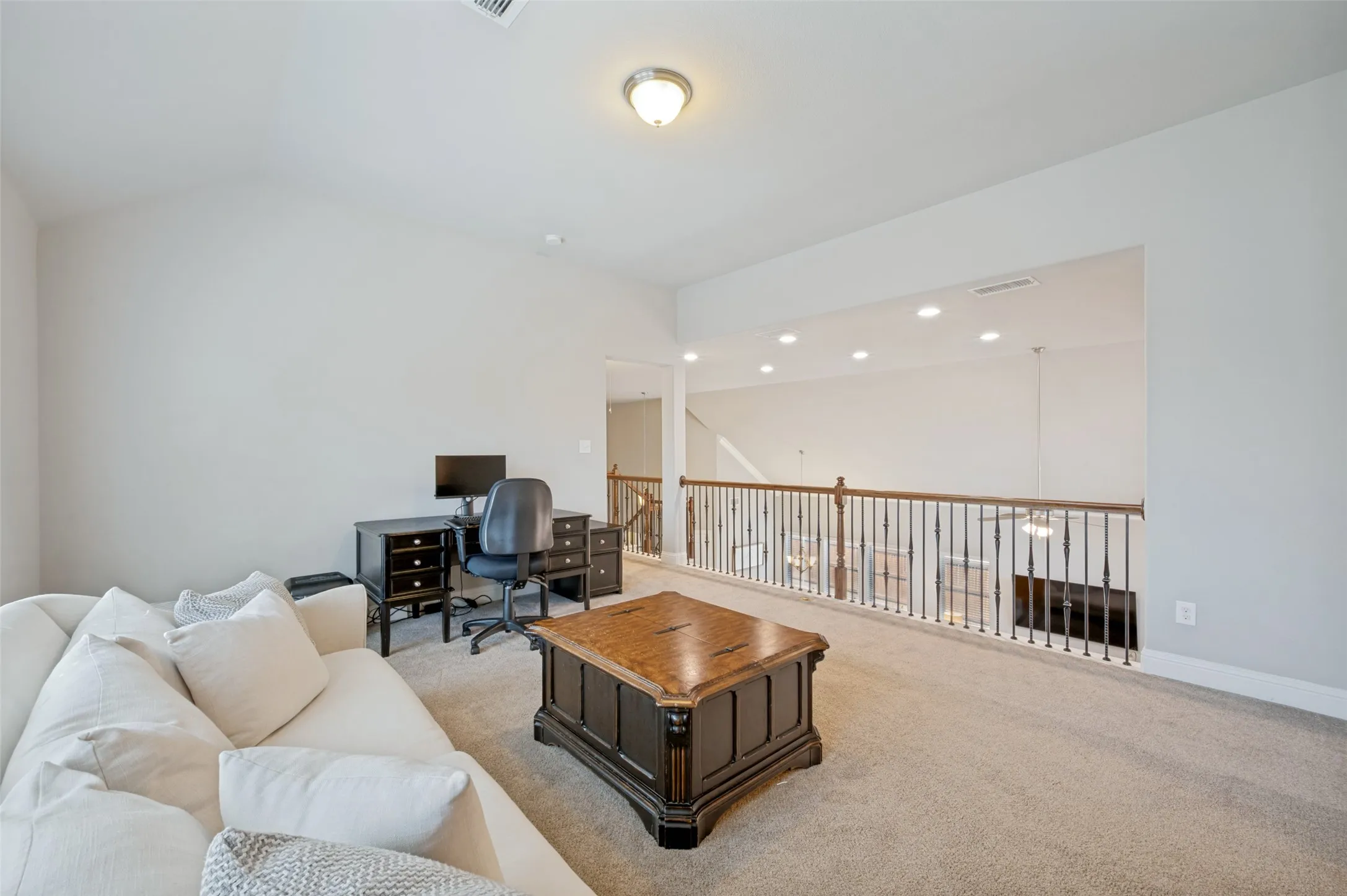 Single Family Residence For Sale in Denton County , 808 Nathanael Greene Court, Aubrey, Texas 76227, 4 Bedroom, 3 Bathroom, 2 Garage spaces, 2,872 Sqft, built in 2016, mls#21374959, Real Estate Agent in Aubrey, Homes For Sale in Denton county, Homes For Sale in Aubrey, Realtor in Aubrey Texas, Real Estate Brokerage Independent Realty Texas, Luminita Cordes Realtor