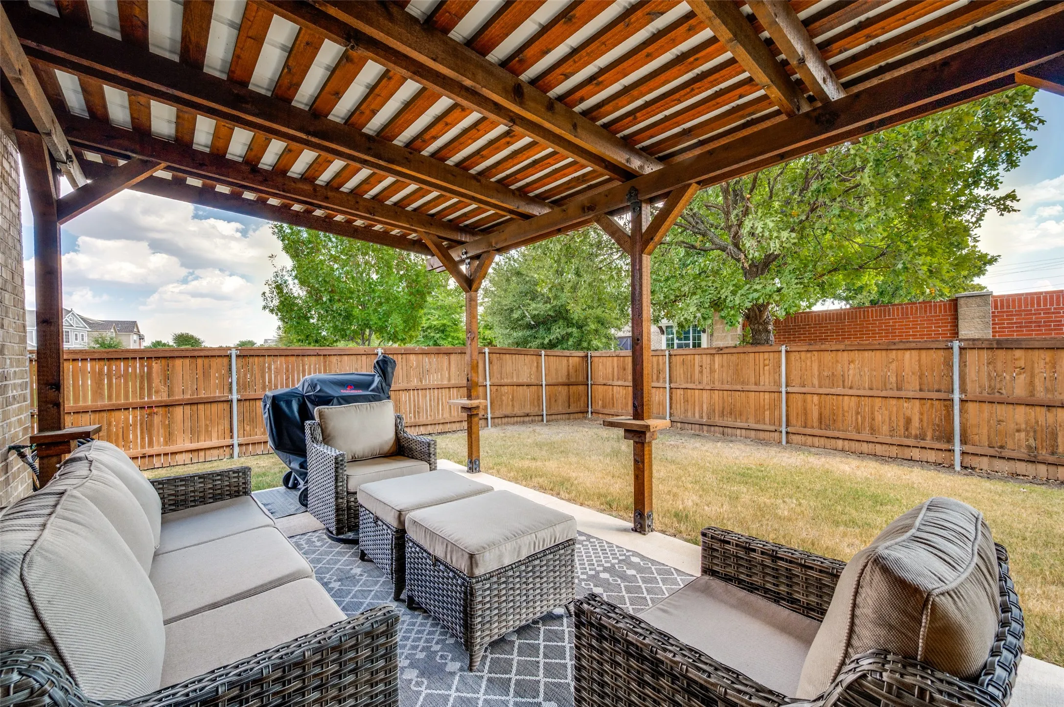 Single Family Residence For Sale in Denton County , 808 Nathanael Greene Court, Aubrey, Texas 76227, 4 Bedroom, 3 Bathroom, 2 Garage spaces, 2,872 Sqft, built in 2016, mls#21374959, Real Estate Agent in Aubrey, Homes For Sale in Denton county, Homes For Sale in Aubrey, Realtor in Aubrey Texas, Real Estate Brokerage Independent Realty Texas, Luminita Cordes Realtor