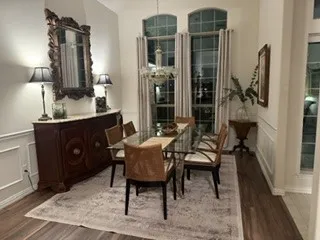 Formal Dining

