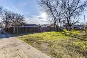 Unimproved Land For Sale in Dallas County , 4036 Pringle Drive, Dallas, Texas 75212, 0, 0, Garage spaces, 0 Sqft, built in 0, mls#21376951, Real Estate Agent in Dallas, Homes For Sale in Dallas county, Homes For Sale in Dallas, Realtor in Dallas Texas, Real Estate Brokerage Independent Realty Texas, Luminita Cordes Realtor