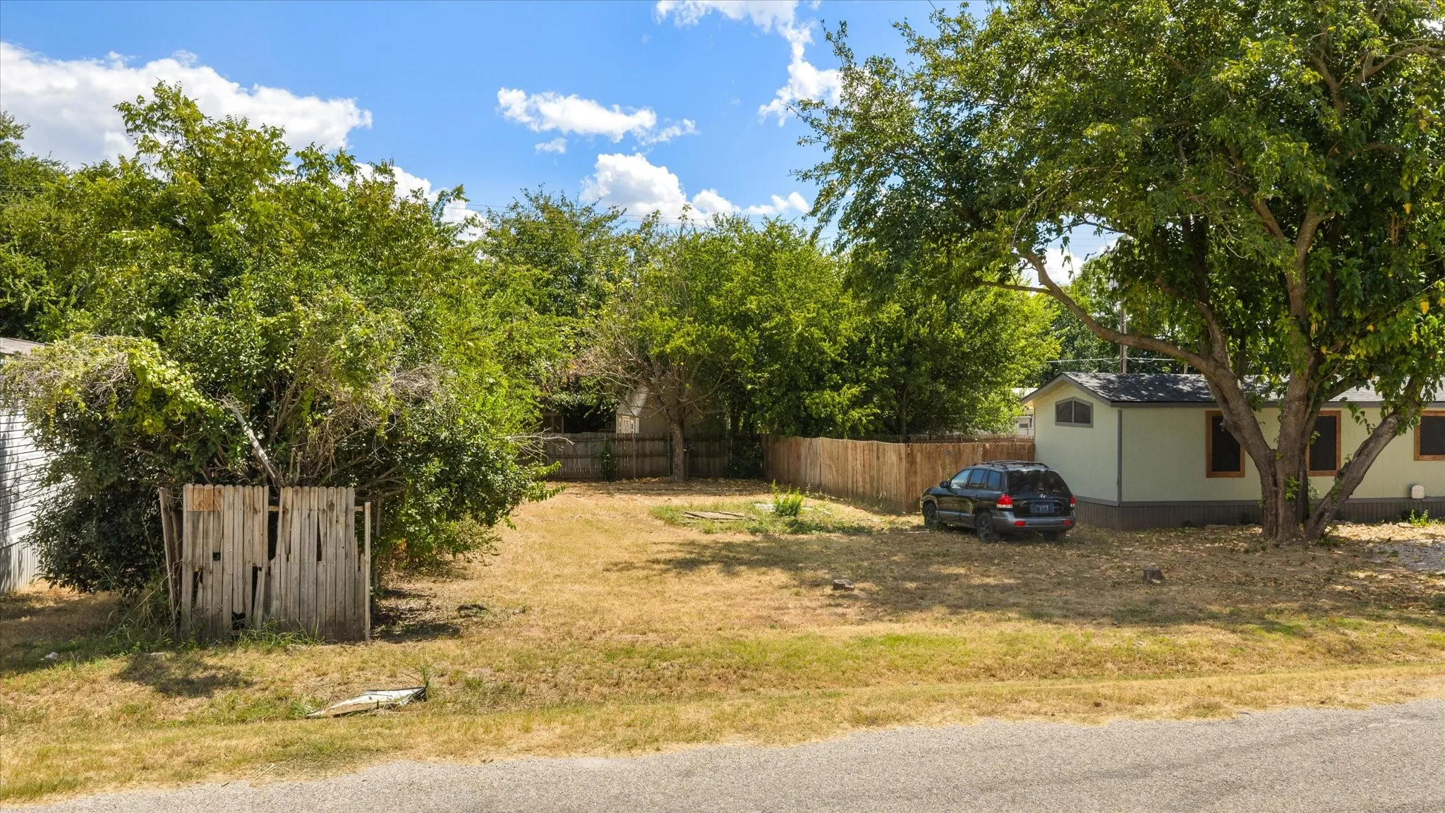 Unimproved Land For Sale in Hood County , 817 Flamingo Road, Granbury, Texas 76049, 0, 0, Garage spaces, 0 Sqft, built in 0, mls#21373913, Real Estate Agent in Granbury, Homes For Sale in Hood county, Homes For Sale in Granbury, Realtor in Granbury Texas, Real Estate Brokerage Independent Realty Texas, Luminita Cordes Realtor