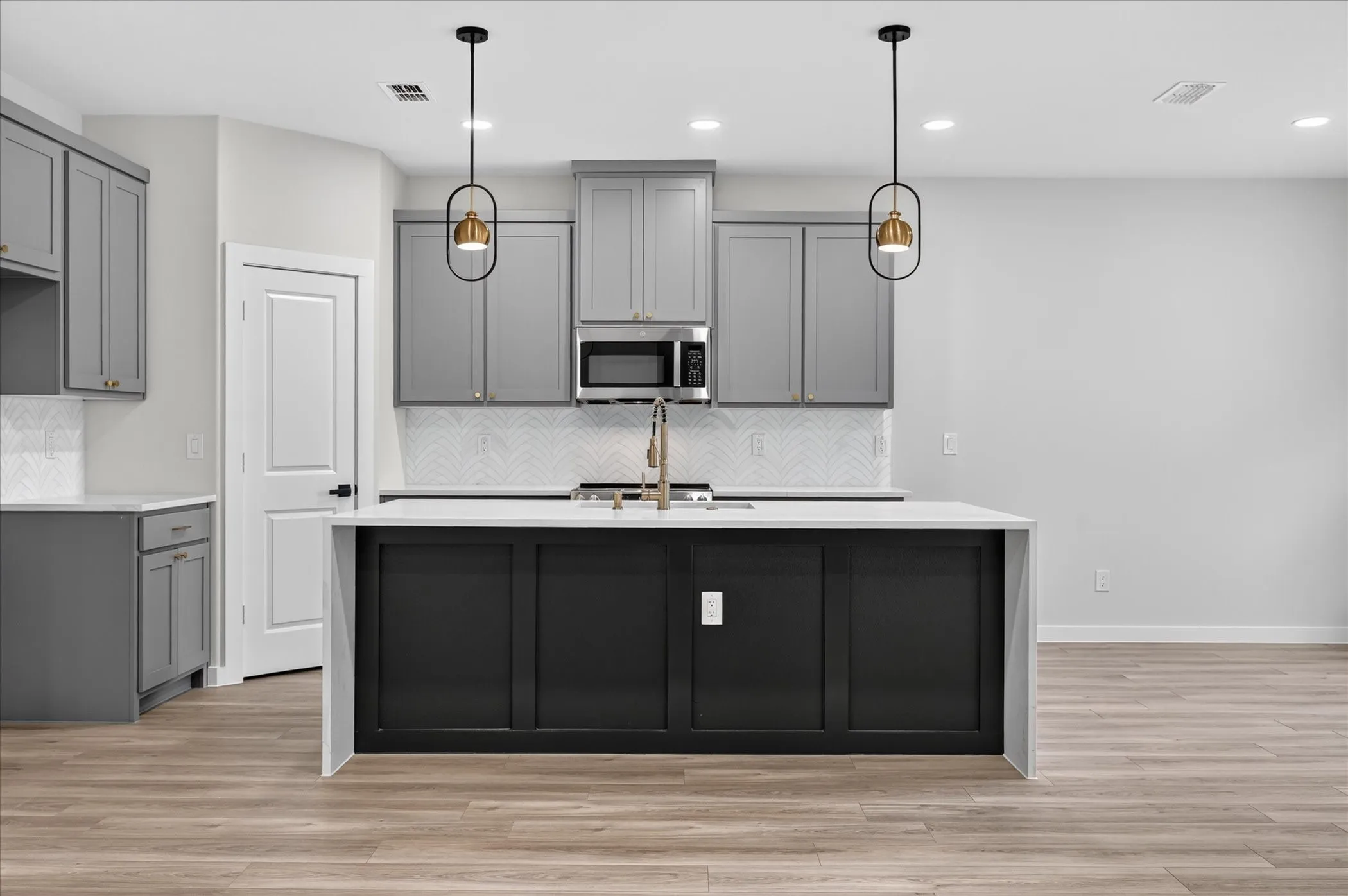Single Family Residence For Sale in Denton County , 3057 Brandywine, Denton, Texas 76209, 3 Bedroom, 2 Bathroom, 2 Garage spaces, 1,450 Sqft, built in 2026, mls#21373809, Real Estate Agent in Denton, Homes For Sale in Denton county, Homes For Sale in Denton, Realtor in Denton Texas, Real Estate Brokerage Independent Realty Texas, Luminita Cordes Realtor