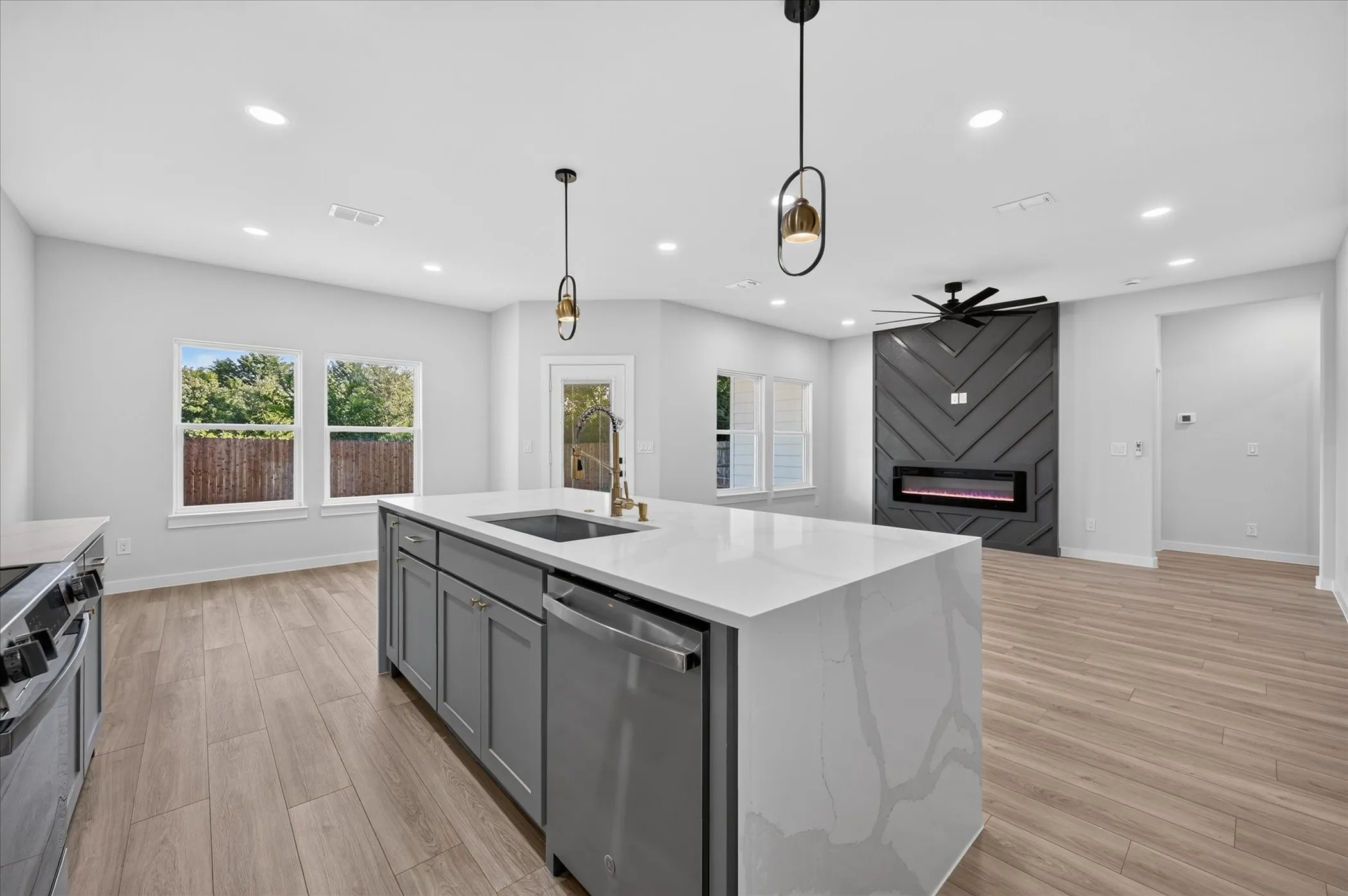 Single Family Residence For Sale in Denton County , 3057 Brandywine, Denton, Texas 76209, 3 Bedroom, 2 Bathroom, 2 Garage spaces, 1,450 Sqft, built in 2026, mls#21373809, Real Estate Agent in Denton, Homes For Sale in Denton county, Homes For Sale in Denton, Realtor in Denton Texas, Real Estate Brokerage Independent Realty Texas, Luminita Cordes Realtor