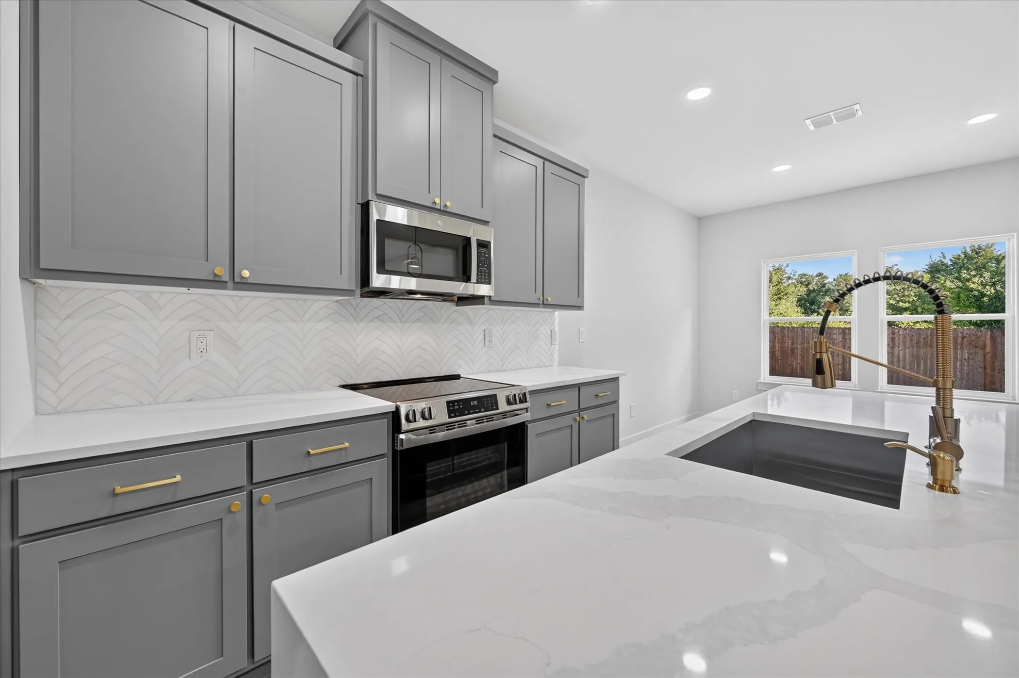 Single Family Residence For Sale in Denton County , 3057 Brandywine, Denton, Texas 76209, 3 Bedroom, 2 Bathroom, 2 Garage spaces, 1,450 Sqft, built in 2026, mls#21373809, Real Estate Agent in Denton, Homes For Sale in Denton county, Homes For Sale in Denton, Realtor in Denton Texas, Real Estate Brokerage Independent Realty Texas, Luminita Cordes Realtor