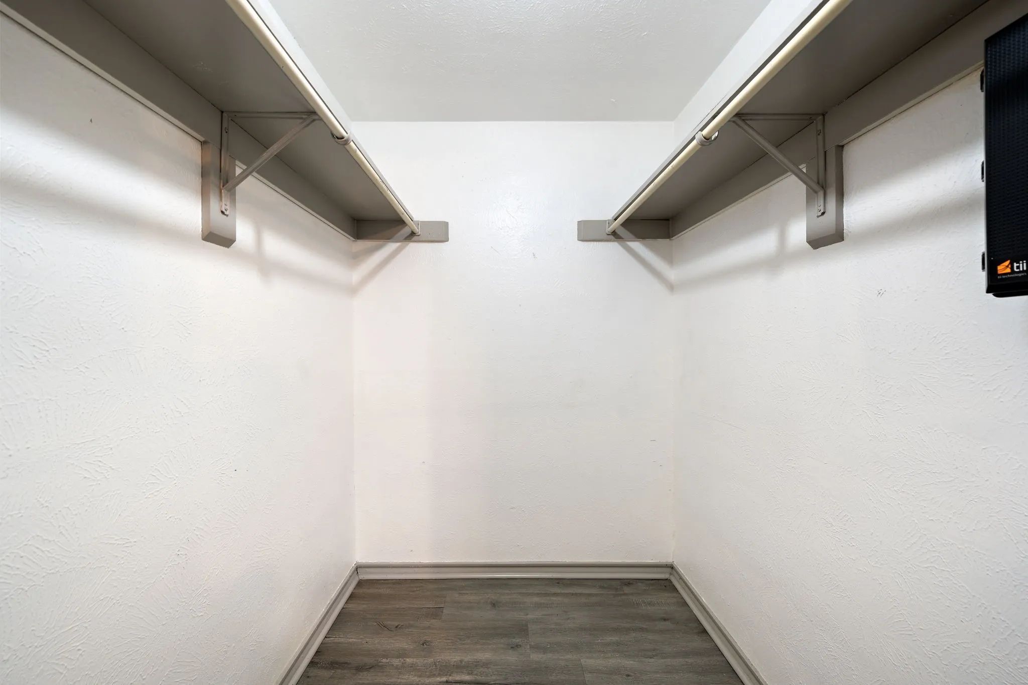 Single Family Residence For Rent in Denton County , 1108 N Elm Street 3, Denton, Texas 76201, 2 Bedroom, 1 Bathroom, Garage spaces, 850 Sqft, built in 1968, mls#21364378, Real Estate Agent in Denton, Homes For Rent in Denton county, Homes For Rent in Denton, Realtor in Denton Texas, Real Estate Brokerage Independent Realty Texas, Luminita Cordes Realtor