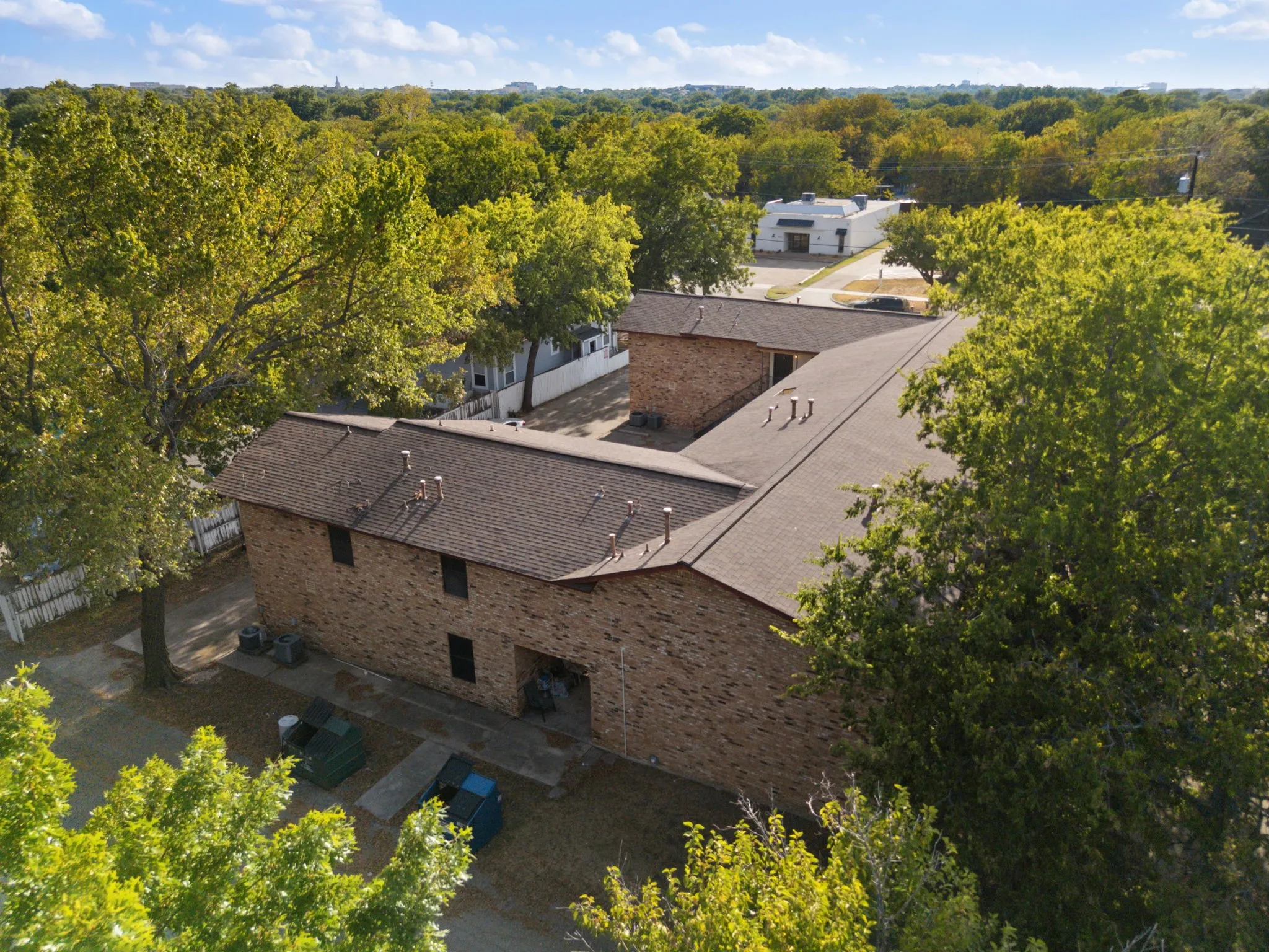 Single Family Residence For Rent in Denton County , 1108 N Elm Street 3, Denton, Texas 76201, 2 Bedroom, 1 Bathroom, Garage spaces, 850 Sqft, built in 1968, mls#21364378, Real Estate Agent in Denton, Homes For Rent in Denton county, Homes For Rent in Denton, Realtor in Denton Texas, Real Estate Brokerage Independent Realty Texas, Luminita Cordes Realtor