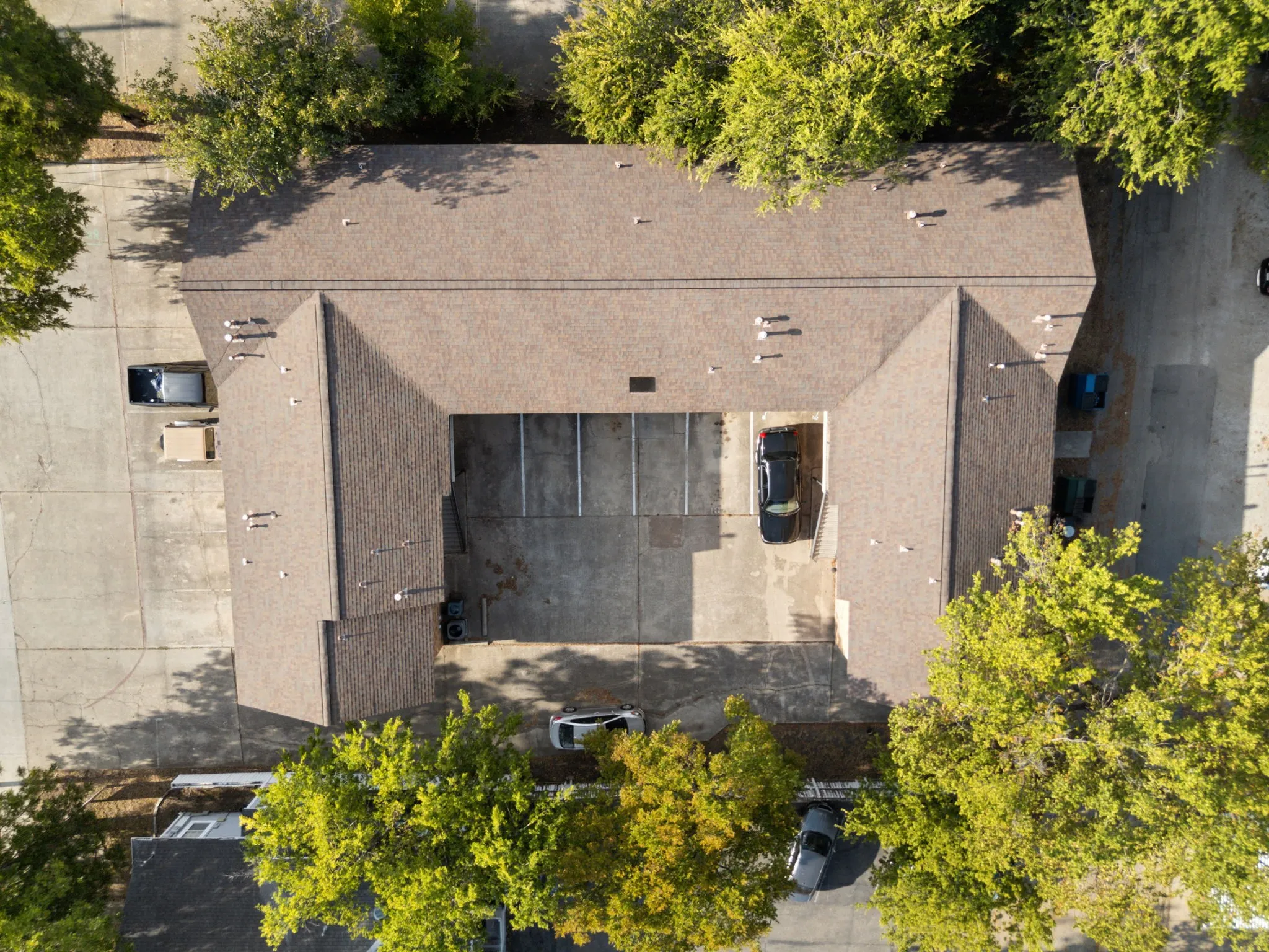 Single Family Residence For Rent in Denton County , 1108 N Elm Street 3, Denton, Texas 76201, 2 Bedroom, 1 Bathroom, Garage spaces, 850 Sqft, built in 1968, mls#21364378, Real Estate Agent in Denton, Homes For Rent in Denton county, Homes For Rent in Denton, Realtor in Denton Texas, Real Estate Brokerage Independent Realty Texas, Luminita Cordes Realtor