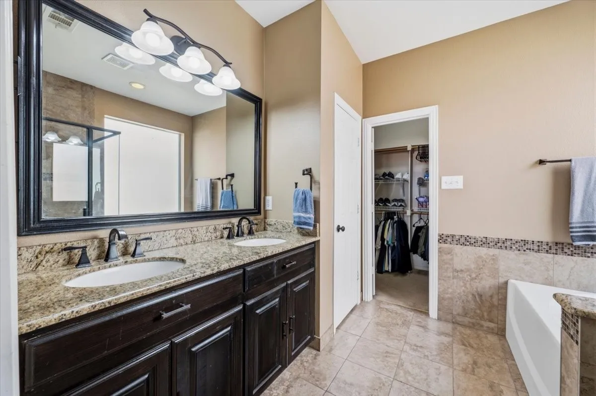 Single Family Residence For Sale in Tarrant County , 4432 Rush River Trail, Fort Worth, Texas 76123, 3 Bedroom, 3 Bathroom, 2 Garage spaces, 2,420 Sqft, built in 2005, mls#21376344, Real Estate Agent in Fort Worth, Homes For Sale in Tarrant county, Homes For Sale in Fort Worth, Realtor in Fort Worth Texas, Real Estate Brokerage Independent Realty Texas, Luminita Cordes Realtor