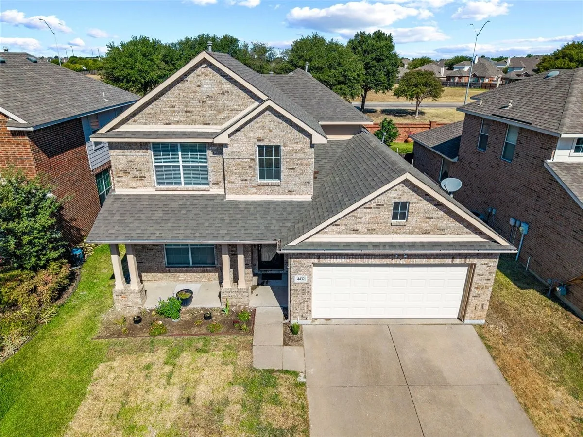 Single Family Residence For Sale in Tarrant County , 4432 Rush River Trail, Fort Worth, Texas 76123, 3 Bedroom, 3 Bathroom, 2 Garage spaces, 2,420 Sqft, built in 2005, mls#21376344, Real Estate Agent in Fort Worth, Homes For Sale in Tarrant county, Homes For Sale in Fort Worth, Realtor in Fort Worth Texas, Real Estate Brokerage Independent Realty Texas, Luminita Cordes Realtor