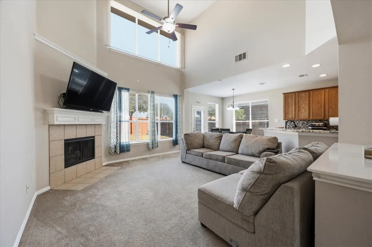 Single Family Residence For Sale in Tarrant County , 4432 Rush River Trail, Fort Worth, Texas 76123, 3 Bedroom, 3 Bathroom, 2 Garage spaces, 2,420 Sqft, built in 2005, mls#21376344, Real Estate Agent in Fort Worth, Homes For Sale in Tarrant county, Homes For Sale in Fort Worth, Realtor in Fort Worth Texas, Real Estate Brokerage Independent Realty Texas, Luminita Cordes Realtor