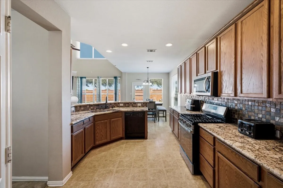 Single Family Residence For Sale in Tarrant County , 4432 Rush River Trail, Fort Worth, Texas 76123, 3 Bedroom, 3 Bathroom, 2 Garage spaces, 2,420 Sqft, built in 2005, mls#21376344, Real Estate Agent in Fort Worth, Homes For Sale in Tarrant county, Homes For Sale in Fort Worth, Realtor in Fort Worth Texas, Real Estate Brokerage Independent Realty Texas, Luminita Cordes Realtor