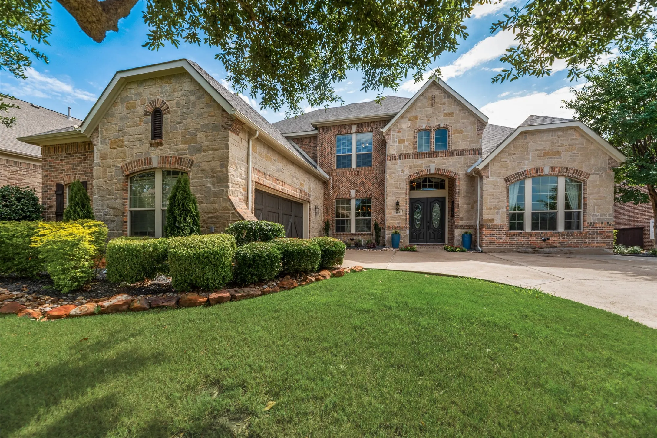 Single Family Residence For Sale in Tarrant County , 409 Silverado Trail, Keller, Texas 76248, 4 Bedroom, 5 Bathroom, 2 Garage spaces, 5,153 Sqft, built in 2007, mls#21374744, Real Estate Agent in Keller, Homes For Sale in Tarrant county, Homes For Sale in Keller, Realtor in Keller Texas, Real Estate Brokerage Independent Realty Texas, Luminita Cordes Realtor