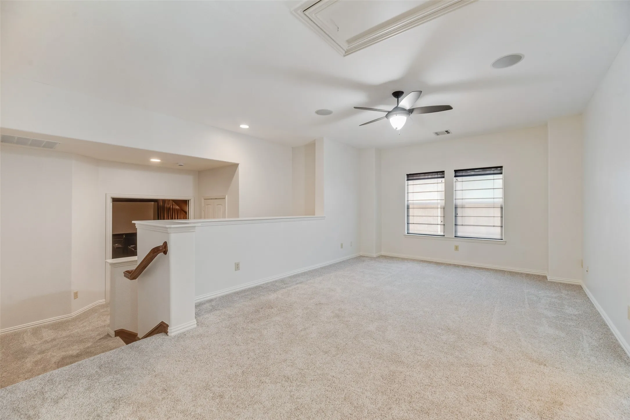 Single Family Residence For Sale in Tarrant County , 409 Silverado Trail, Keller, Texas 76248, 4 Bedroom, 5 Bathroom, 2 Garage spaces, 5,153 Sqft, built in 2007, mls#21374744, Real Estate Agent in Keller, Homes For Sale in Tarrant county, Homes For Sale in Keller, Realtor in Keller Texas, Real Estate Brokerage Independent Realty Texas, Luminita Cordes Realtor