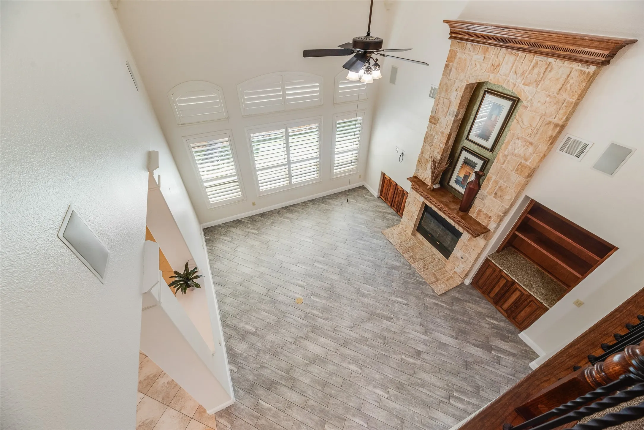 Single Family Residence For Sale in Tarrant County , 409 Silverado Trail, Keller, Texas 76248, 4 Bedroom, 5 Bathroom, 2 Garage spaces, 5,153 Sqft, built in 2007, mls#21374744, Real Estate Agent in Keller, Homes For Sale in Tarrant county, Homes For Sale in Keller, Realtor in Keller Texas, Real Estate Brokerage Independent Realty Texas, Luminita Cordes Realtor