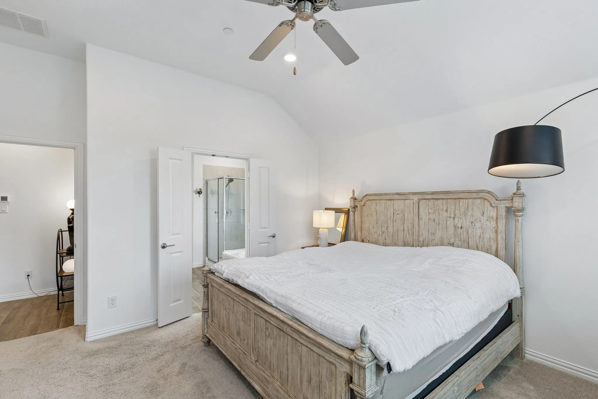 Single Family Residence For Sale in Denton County , 2003 Creekvista Drive, Lewisville, Texas 75056, 4 Bedroom, 3 Bathroom, 2 Garage spaces, 2,371 Sqft, built in 2021, mls#21374993, Real Estate Agent in Lewisville, Homes For Sale in Denton county, Homes For Sale in Lewisville, Realtor in Lewisville Texas, Real Estate Brokerage Independent Realty Texas, Luminita Cordes Realtor
