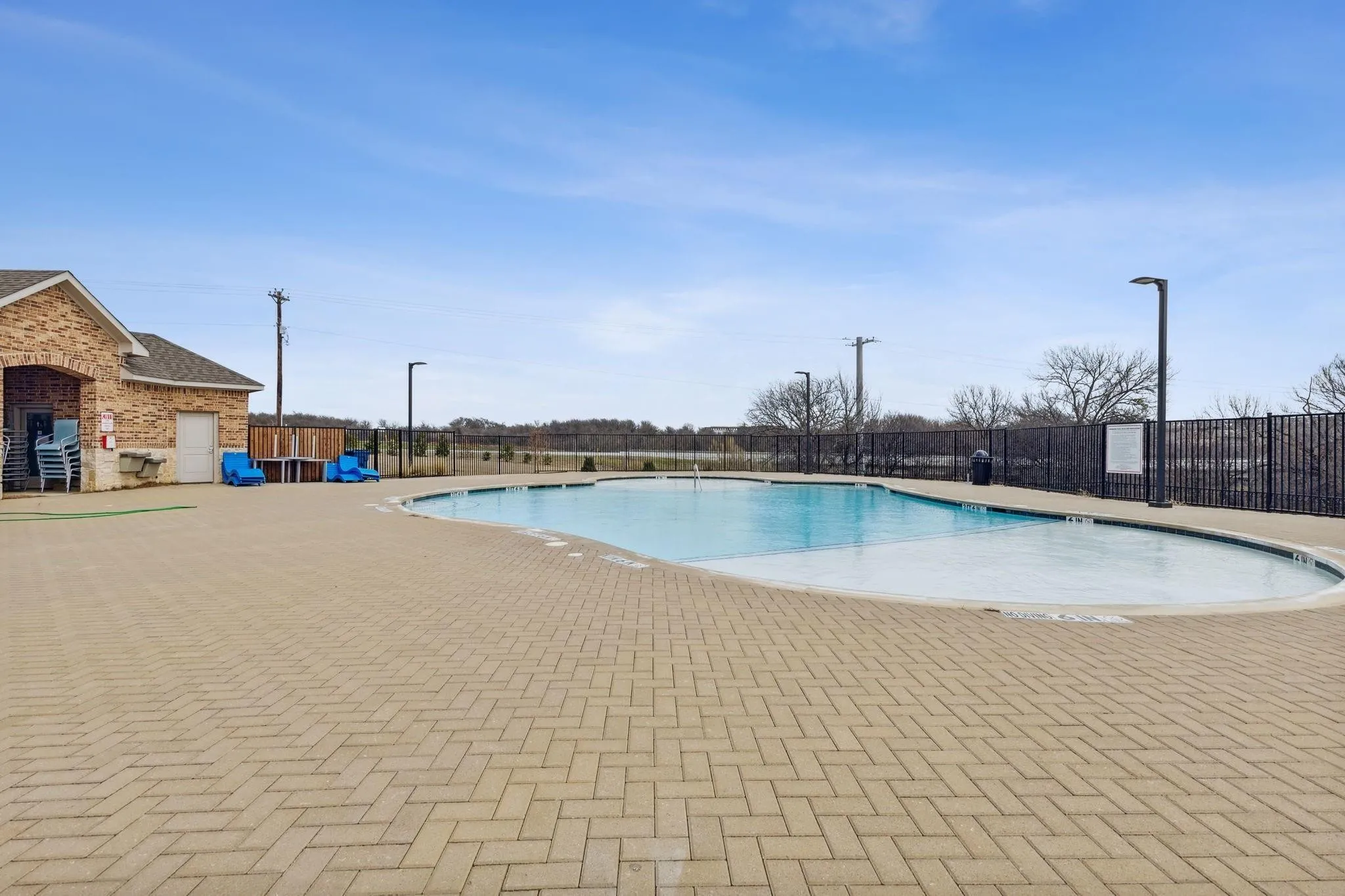 Single Family Residence For Sale in Denton County , 2003 Creekvista Drive, Lewisville, Texas 75056, 4 Bedroom, 3 Bathroom, 2 Garage spaces, 2,371 Sqft, built in 2021, mls#21374993, Real Estate Agent in Lewisville, Homes For Sale in Denton county, Homes For Sale in Lewisville, Realtor in Lewisville Texas, Real Estate Brokerage Independent Realty Texas, Luminita Cordes Realtor