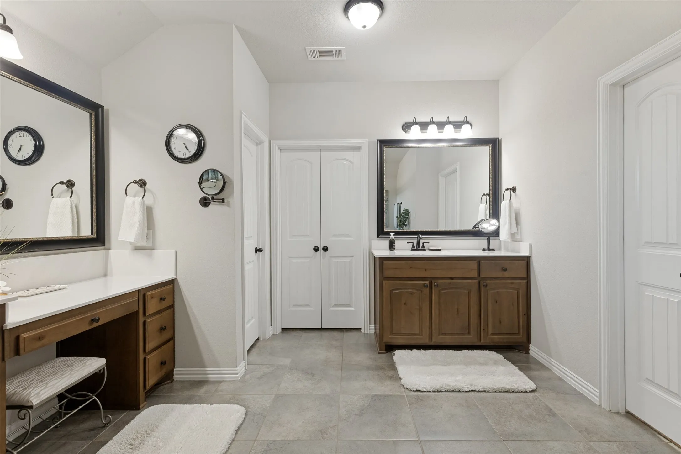Single Family Residence For Sale in Wise County , 110 High Ridge Court, Decatur, Texas 76234, 4 Bedroom, 3 Bathroom, 3 Garage spaces, 2,785 Sqft, built in 2017, mls#21367987, Real Estate Agent in Decatur, Homes For Sale in Wise county, Homes For Sale in Decatur, Realtor in Decatur Texas, Real Estate Brokerage Independent Realty Texas, Luminita Cordes Realtor