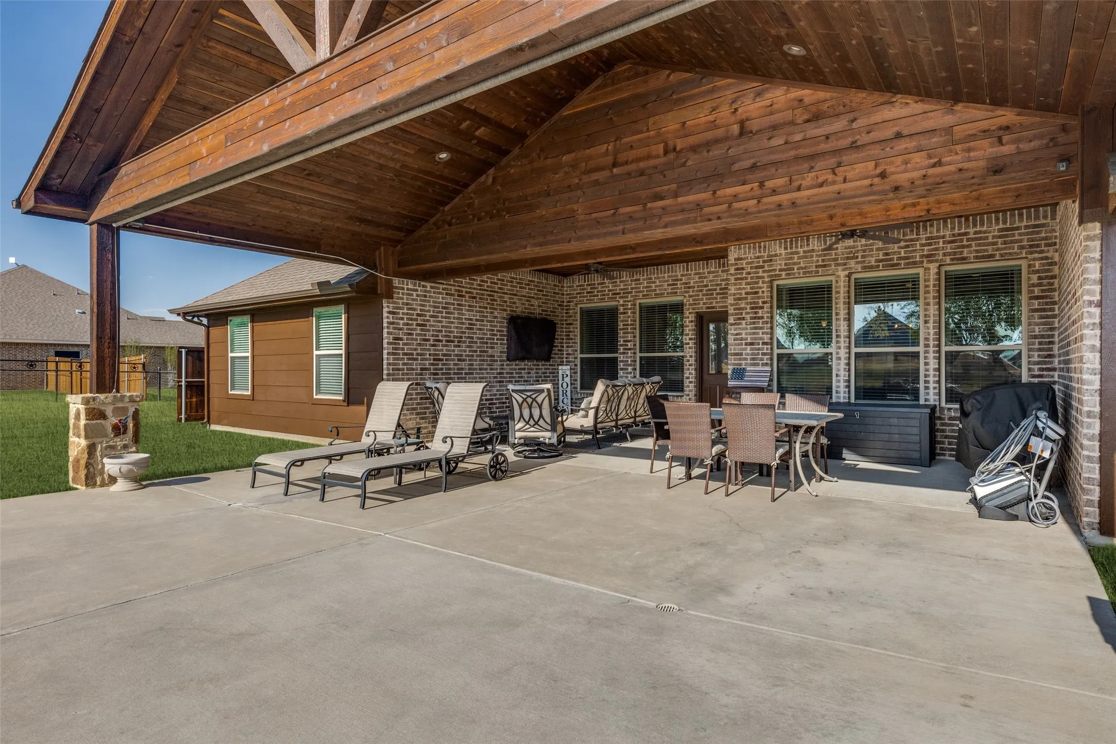 Single Family Residence For Sale in Wise County , 110 High Ridge Court, Decatur, Texas 76234, 4 Bedroom, 3 Bathroom, 3 Garage spaces, 2,785 Sqft, built in 2017, mls#21367987, Real Estate Agent in Decatur, Homes For Sale in Wise county, Homes For Sale in Decatur, Realtor in Decatur Texas, Real Estate Brokerage Independent Realty Texas, Luminita Cordes Realtor