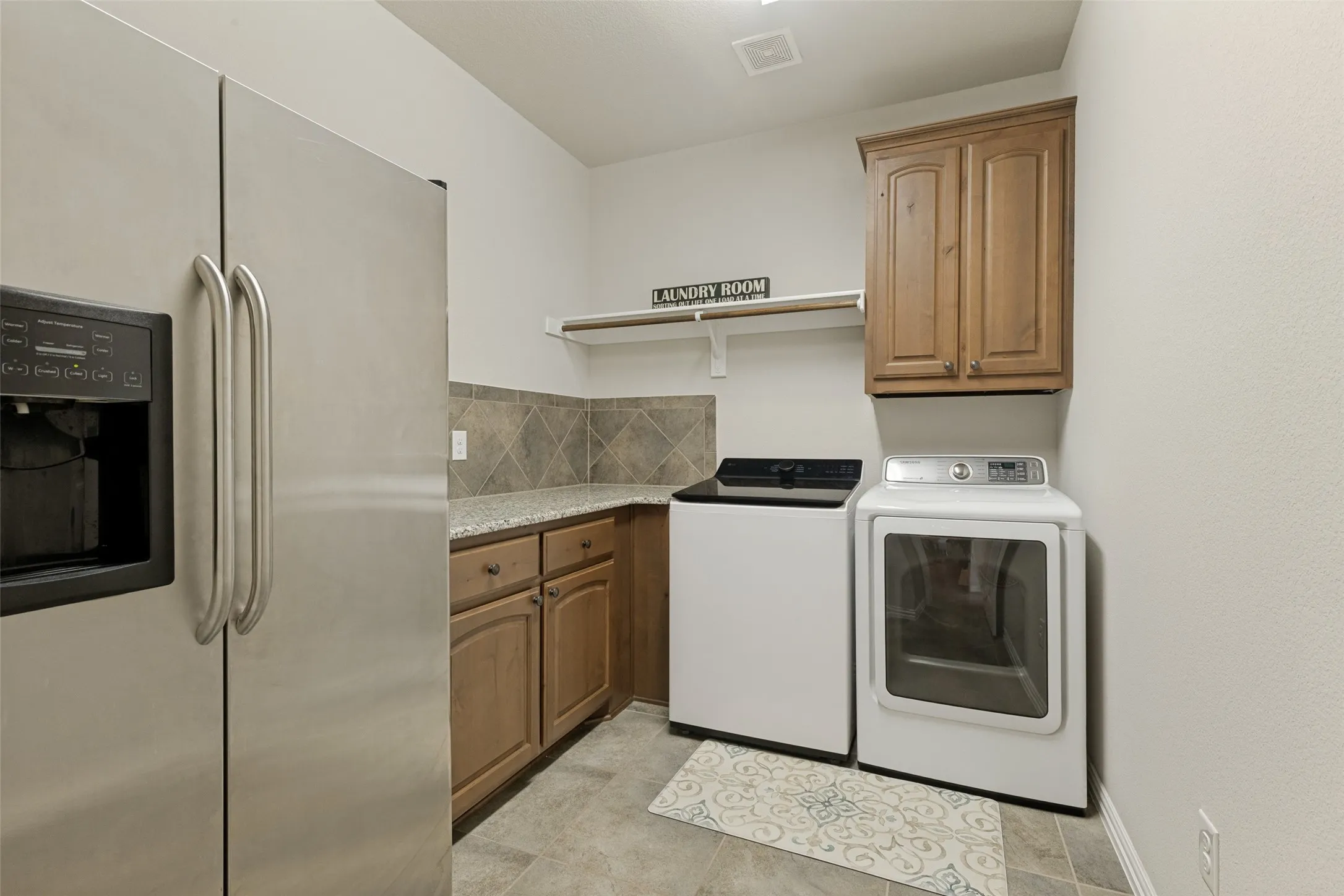 Single Family Residence For Sale in Wise County , 110 High Ridge Court, Decatur, Texas 76234, 4 Bedroom, 3 Bathroom, 3 Garage spaces, 2,785 Sqft, built in 2017, mls#21367987, Real Estate Agent in Decatur, Homes For Sale in Wise county, Homes For Sale in Decatur, Realtor in Decatur Texas, Real Estate Brokerage Independent Realty Texas, Luminita Cordes Realtor