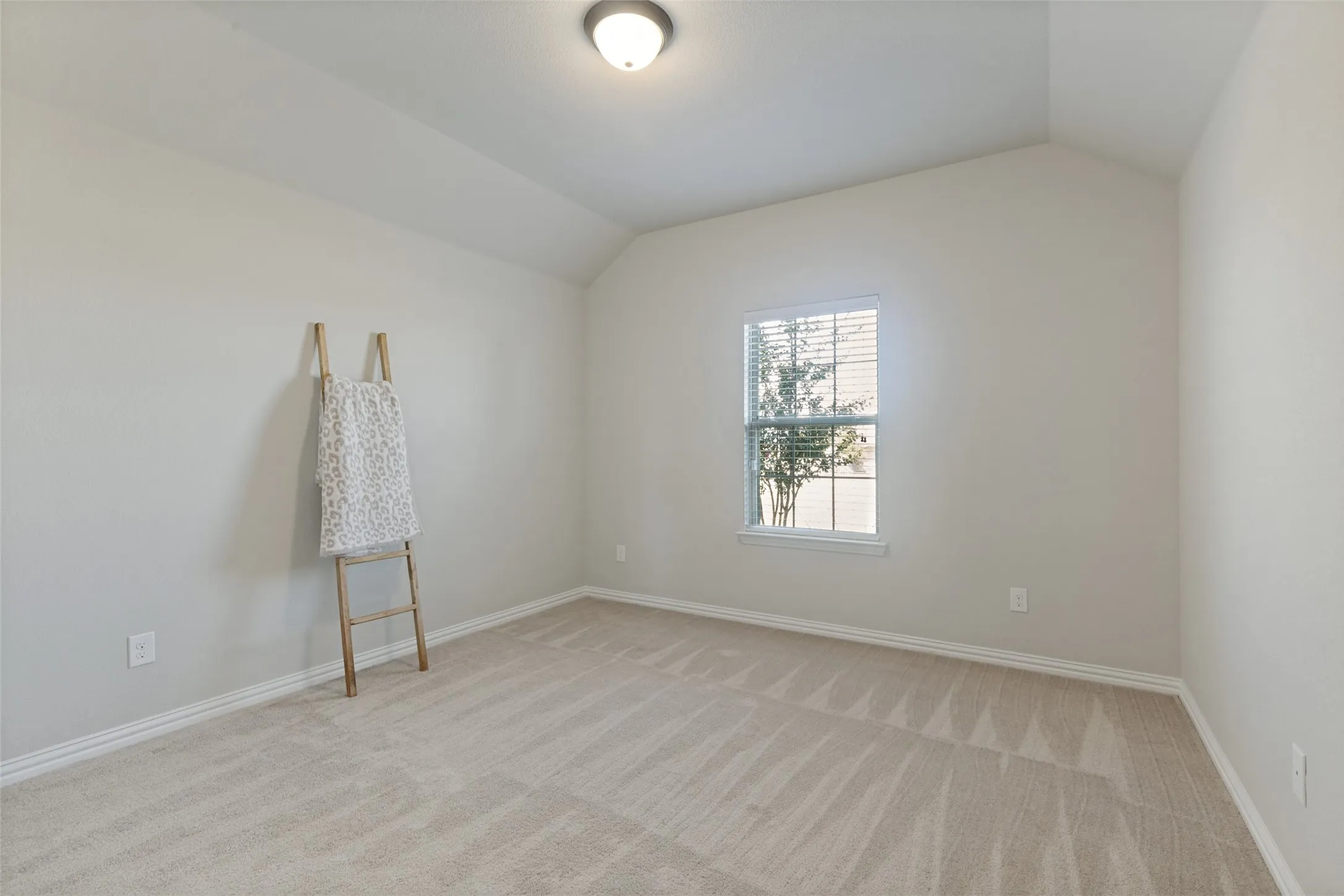Single Family Residence For Sale in Wise County , 110 High Ridge Court, Decatur, Texas 76234, 4 Bedroom, 3 Bathroom, 3 Garage spaces, 2,785 Sqft, built in 2017, mls#21367987, Real Estate Agent in Decatur, Homes For Sale in Wise county, Homes For Sale in Decatur, Realtor in Decatur Texas, Real Estate Brokerage Independent Realty Texas, Luminita Cordes Realtor