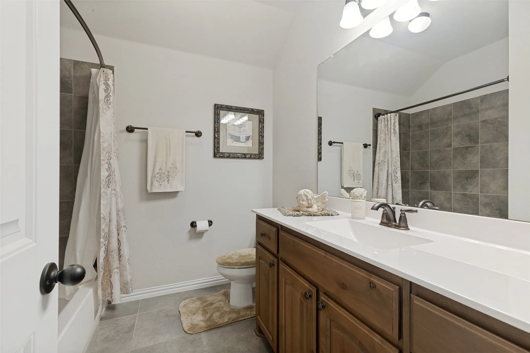Single Family Residence For Sale in Wise County , 110 High Ridge Court, Decatur, Texas 76234, 4 Bedroom, 3 Bathroom, 3 Garage spaces, 2,785 Sqft, built in 2017, mls#21367987, Real Estate Agent in Decatur, Homes For Sale in Wise county, Homes For Sale in Decatur, Realtor in Decatur Texas, Real Estate Brokerage Independent Realty Texas, Luminita Cordes Realtor