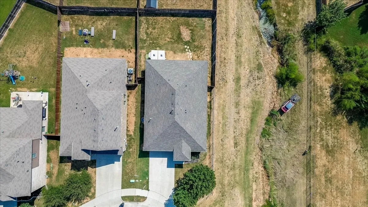 Single Family Residence For Sale in Tarrant County , 145 Hidden Creek Court, Saginaw, Texas 76131, 3 Bedroom, 2 Bathroom, 2 Garage spaces, 1,728 Sqft, built in 2017, mls#21376965, Real Estate Agent in Saginaw, Homes For Sale in Tarrant county, Homes For Sale in Saginaw, Realtor in Saginaw Texas, Real Estate Brokerage Independent Realty Texas, Luminita Cordes Realtor