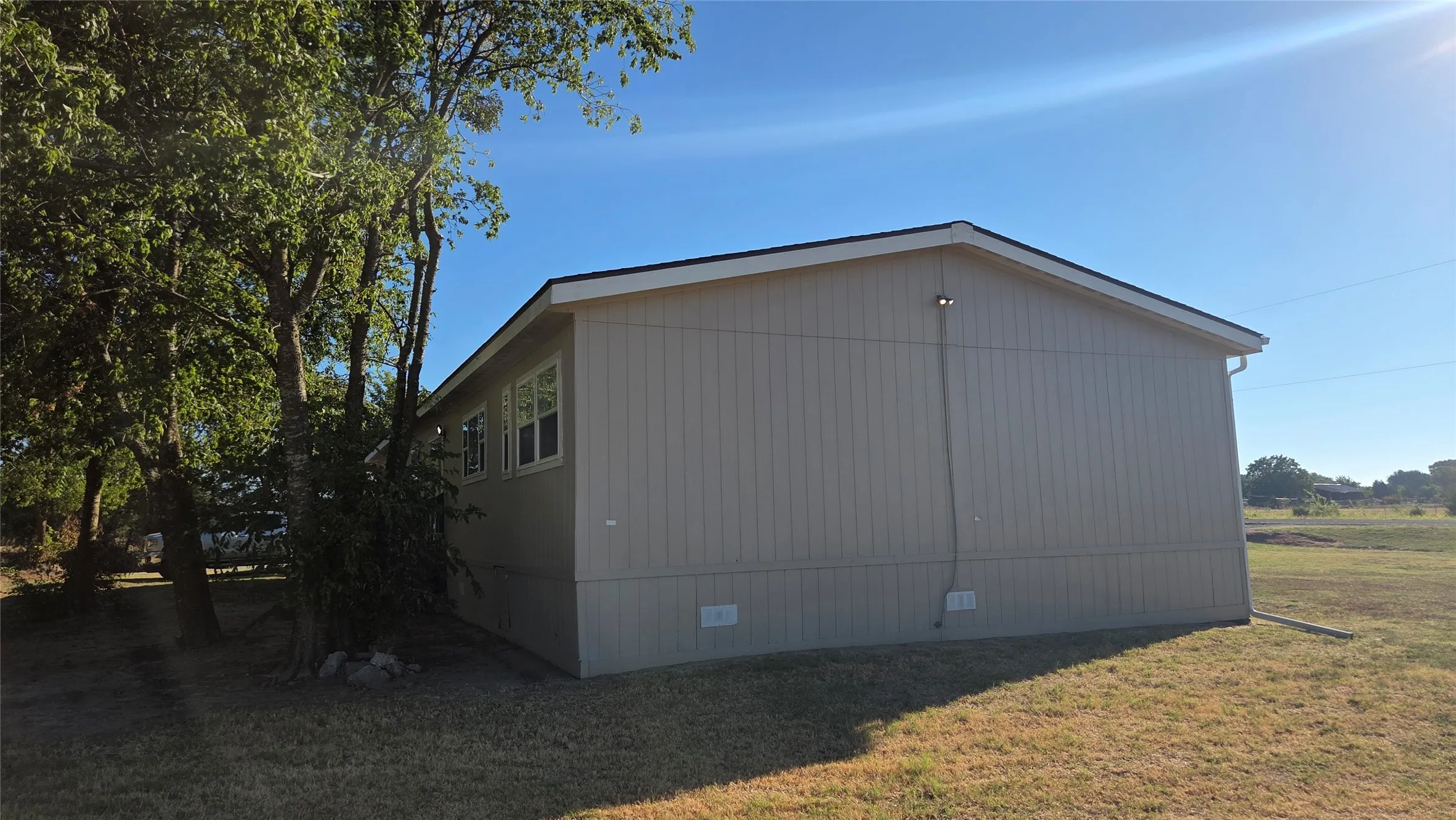 Manufactured Home For Sale in Hunt County , 3394 Fm 2874, Commerce, Texas 75428, 4 Bedroom, 2 Bathroom, Garage spaces, 2,220 Sqft, built in 2016, mls#21376954, Real Estate Agent in Commerce, Homes For Sale in Hunt county, Homes For Sale in Commerce, Realtor in Commerce Texas, Real Estate Brokerage Independent Realty Texas, Luminita Cordes Realtor