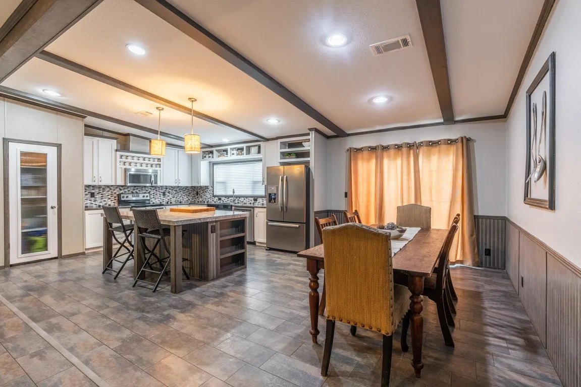 Photo from 2020 when occupied by Owner