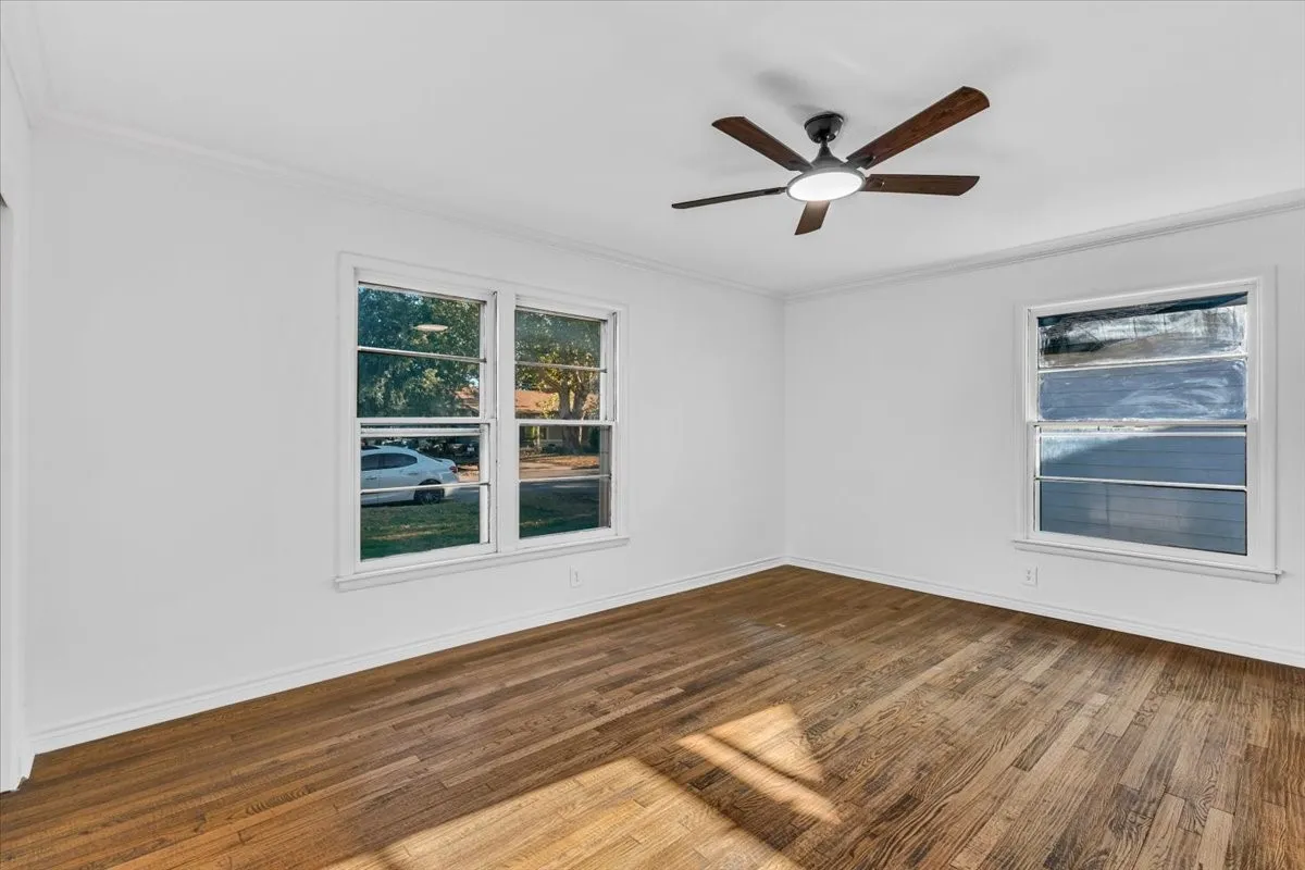 Single Family Residence For Sale in Tarrant County , 5316 Palmer Drive, Haltom City, Texas 76117, 3 Bedroom, 1 Bathroom, 1 Garage spaces, 1,350 Sqft, built in 1955, mls#21374885, Real Estate Agent in Haltom City, Homes For Sale in Tarrant county, Homes For Sale in Haltom City, Realtor in Haltom City Texas, Real Estate Brokerage Independent Realty Texas, Luminita Cordes Realtor