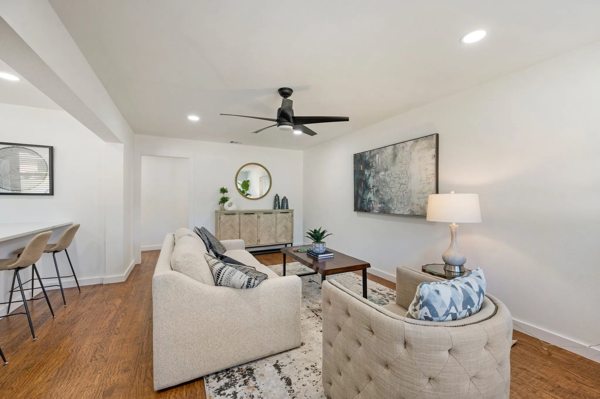 Single Family Residence For Sale in Dallas County , 9916 Cloister Drive, Dallas, Texas 75228, 3 Bedroom, 2 Bathroom, 2 Garage spaces, 1,580 Sqft, built in 1955, mls#21376968, Real Estate Agent in Dallas, Homes For Sale in Dallas county, Homes For Sale in Dallas, Realtor in Dallas Texas, Real Estate Brokerage Independent Realty Texas, Luminita Cordes Realtor