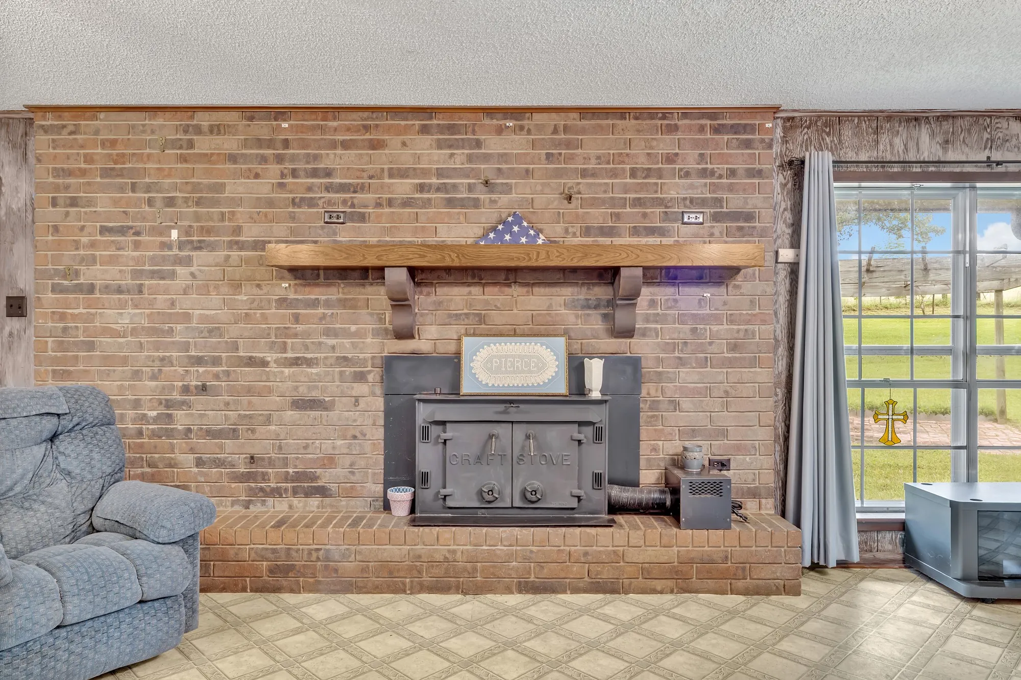 Single Family Residence For Sale in Cherokee County , 1368 County Road 2206, Rusk, Texas 75785, 4 Bedroom, 3 Bathroom, 2 Garage spaces, 2,694 Sqft, built in 1975, mls#21374807, Real Estate Agent in Rusk, Homes For Sale in Cherokee county, Homes For Sale in Rusk, Realtor in Rusk Texas, Real Estate Brokerage Independent Realty Texas, Luminita Cordes Realtor