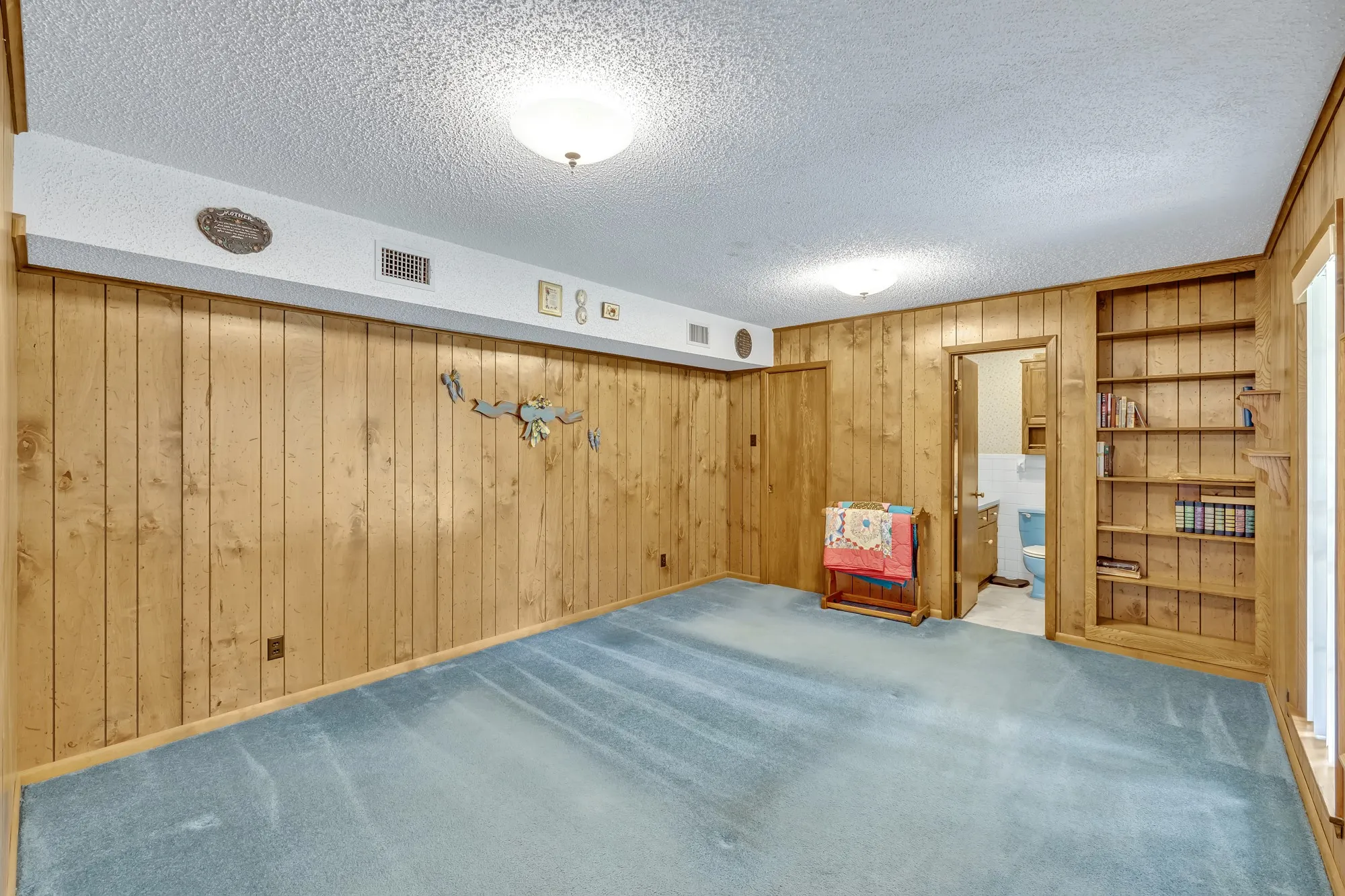 Single Family Residence For Sale in Cherokee County , 1368 County Road 2206, Rusk, Texas 75785, 4 Bedroom, 3 Bathroom, 2 Garage spaces, 2,694 Sqft, built in 1975, mls#21374807, Real Estate Agent in Rusk, Homes For Sale in Cherokee county, Homes For Sale in Rusk, Realtor in Rusk Texas, Real Estate Brokerage Independent Realty Texas, Luminita Cordes Realtor
