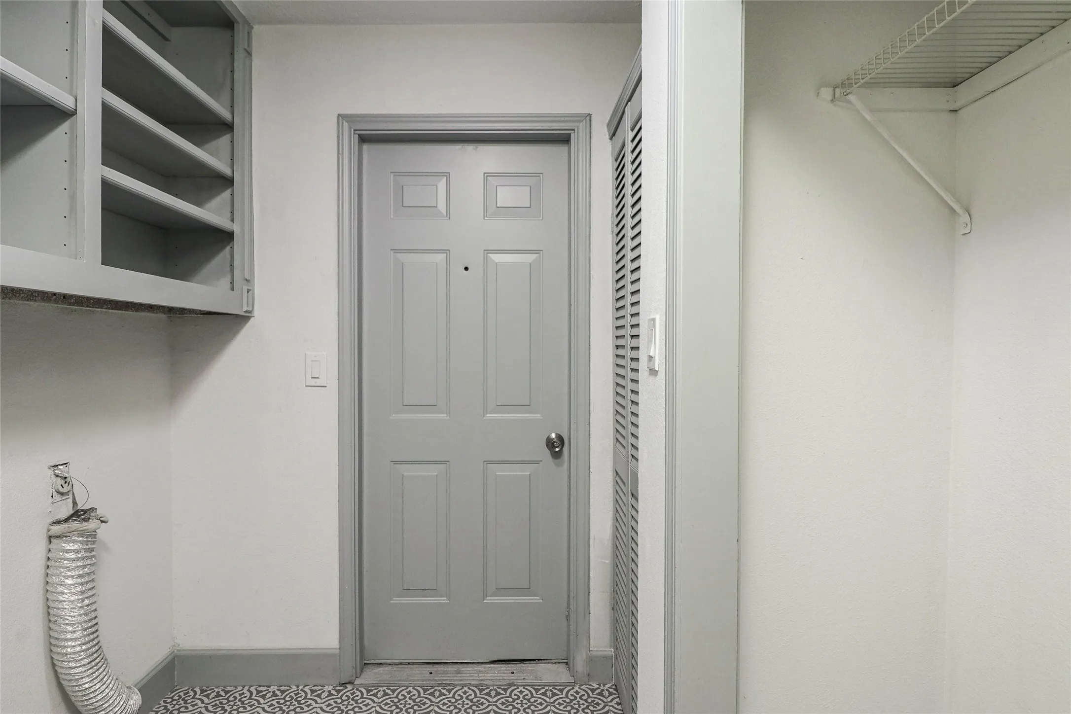 Single Family Residence For Sale in Dallas County , 2105 Tiehack Lane, Garland, Texas 75044, 3 Bedroom, 2 Bathroom, 2 Garage spaces, 1,424 Sqft, built in 1972, mls#21376971, Real Estate Agent in Garland, Homes For Sale in Dallas county, Homes For Sale in Garland, Realtor in Garland Texas, Real Estate Brokerage Independent Realty Texas, Luminita Cordes Realtor