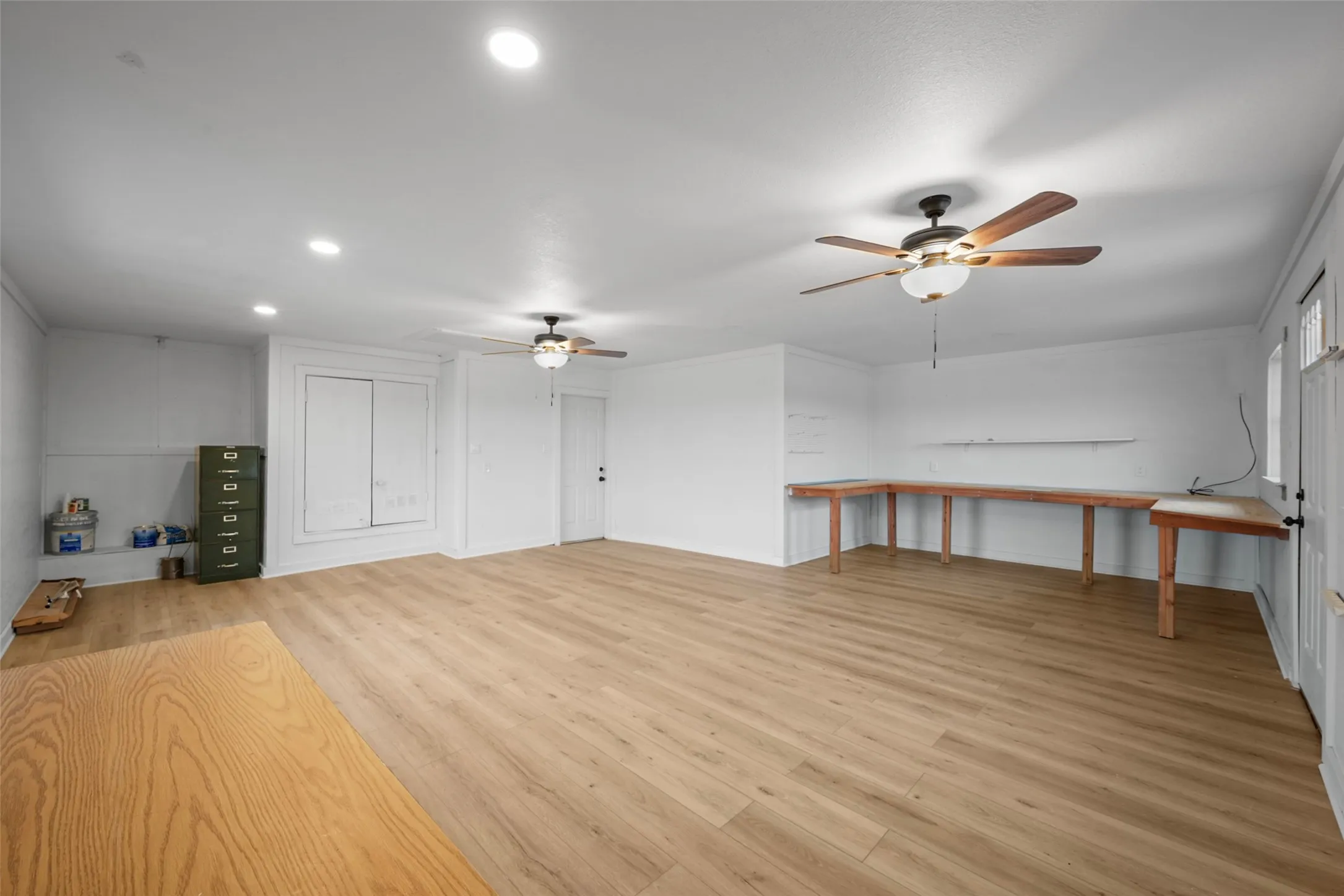 Single Family Residence For Rent in Grayson County , 5792 N State Highway 289, Sherman, Texas 75092, 3 Bedroom, 2 Bathroom, 4 Garage spaces, 1,875 Sqft, built in 1970, mls#21376886, Real Estate Agent in Sherman, Homes For Rent in Grayson county, Homes For Rent in Sherman, Realtor in Sherman Texas, Real Estate Brokerage Independent Realty Texas, Luminita Cordes Realtor